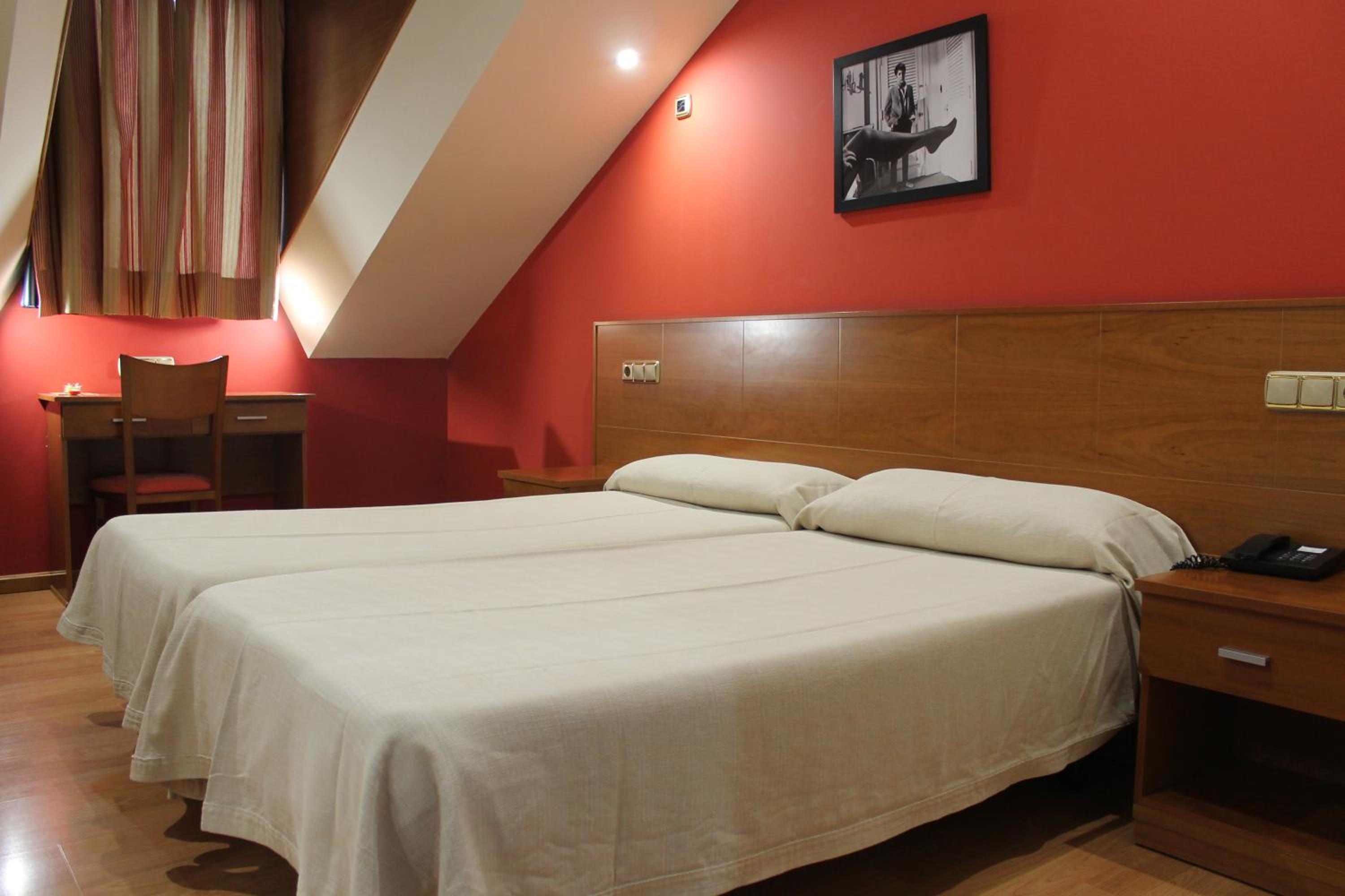 Habitación Doble o con Dos Camas