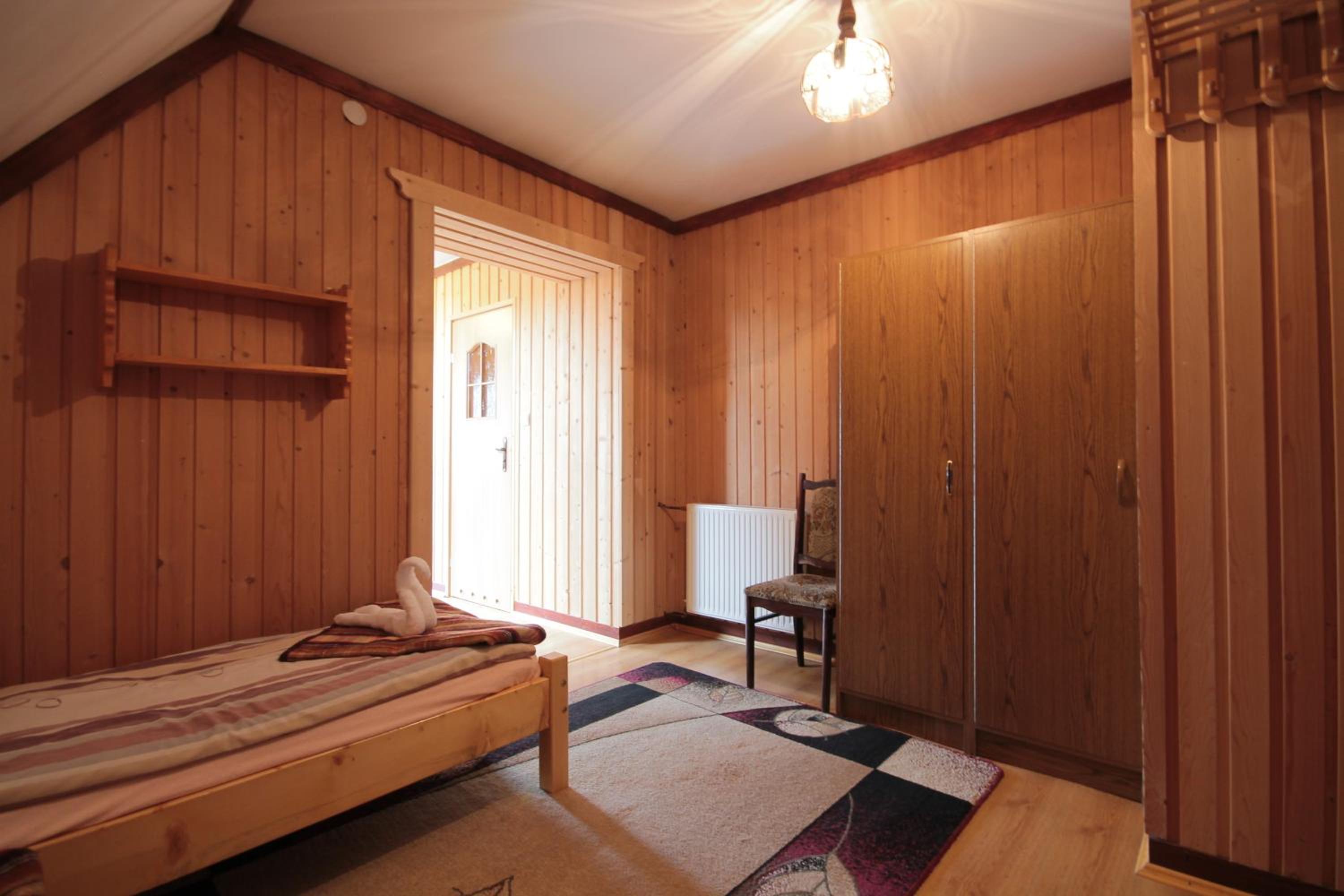 Family Room - Photo 2