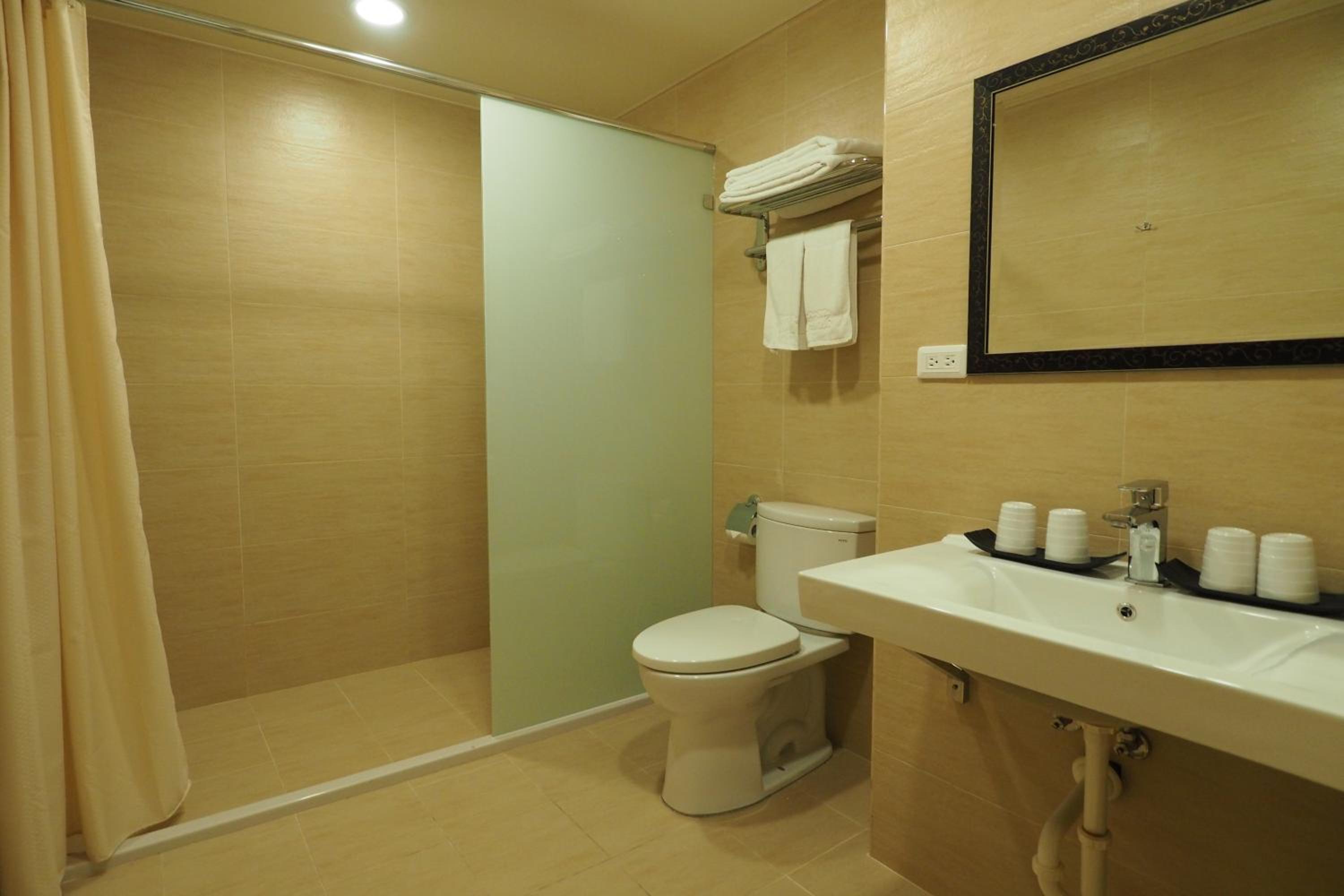 Deluxe Triple Room photo 3