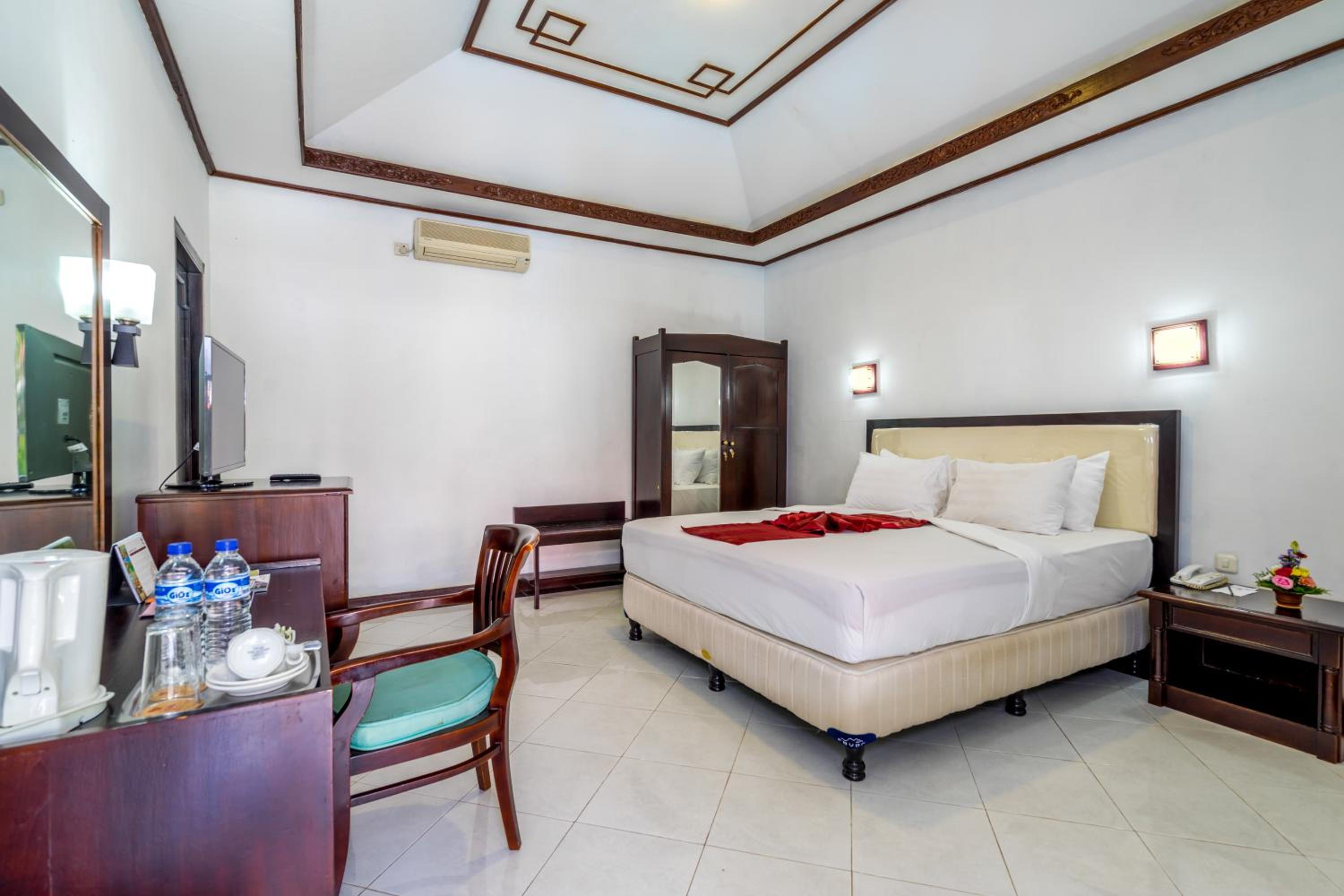 Deluxe Double or Twin Room photo 3