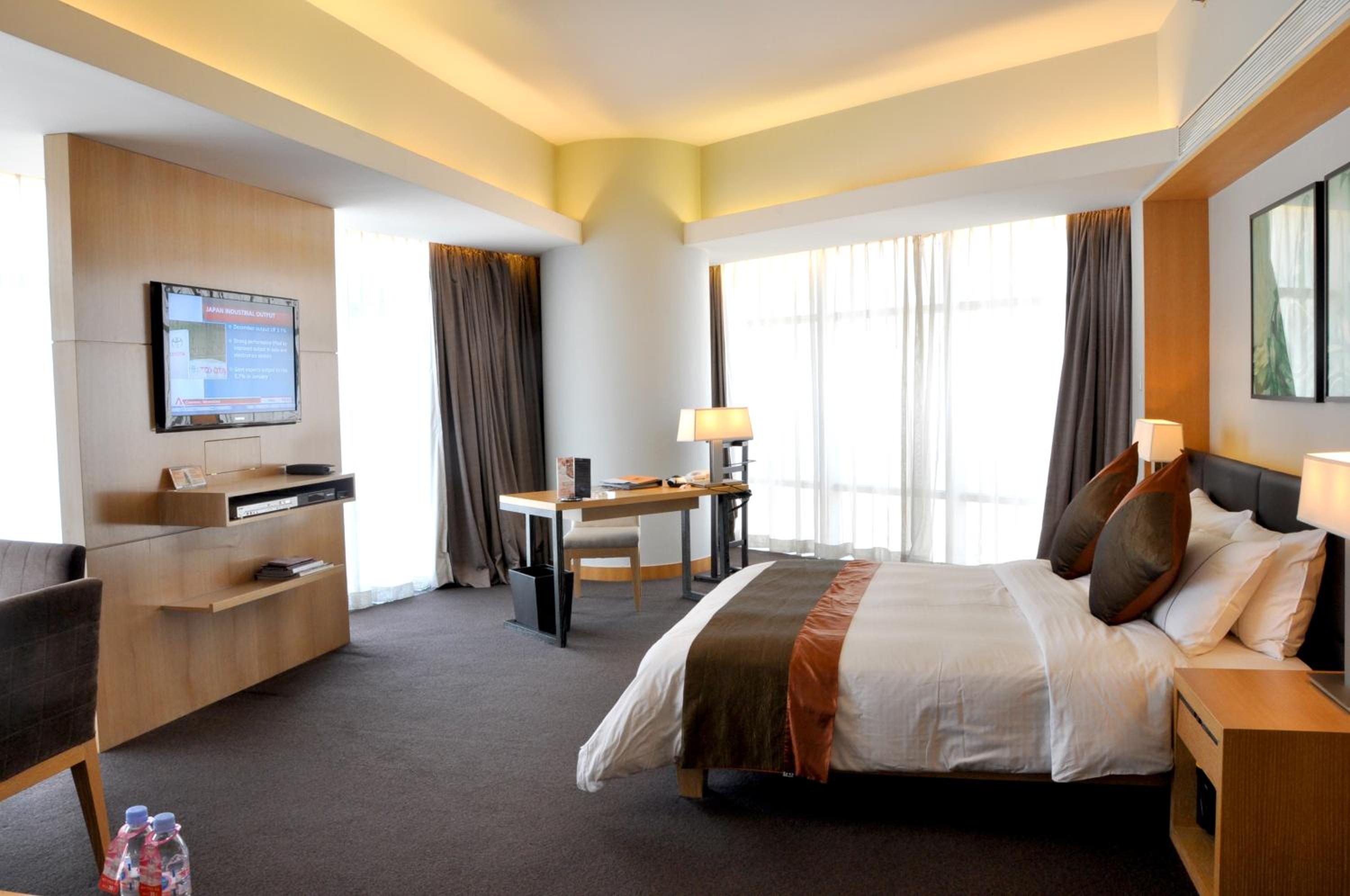 Business Deluxe Room - Photo 1