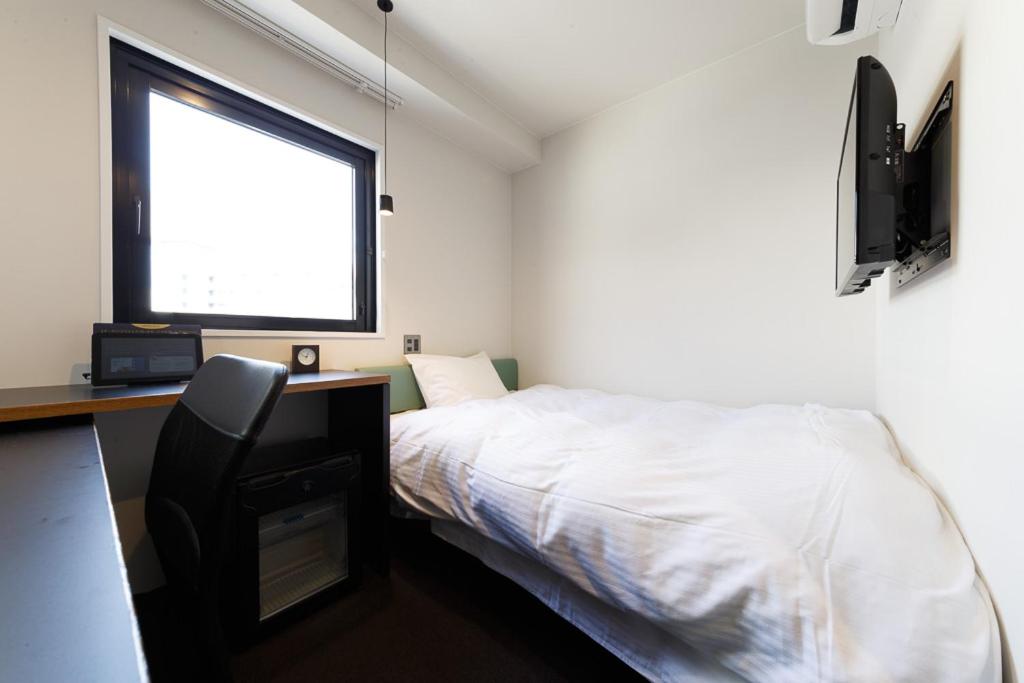 Deluxe Single Room with Shower - Smoking