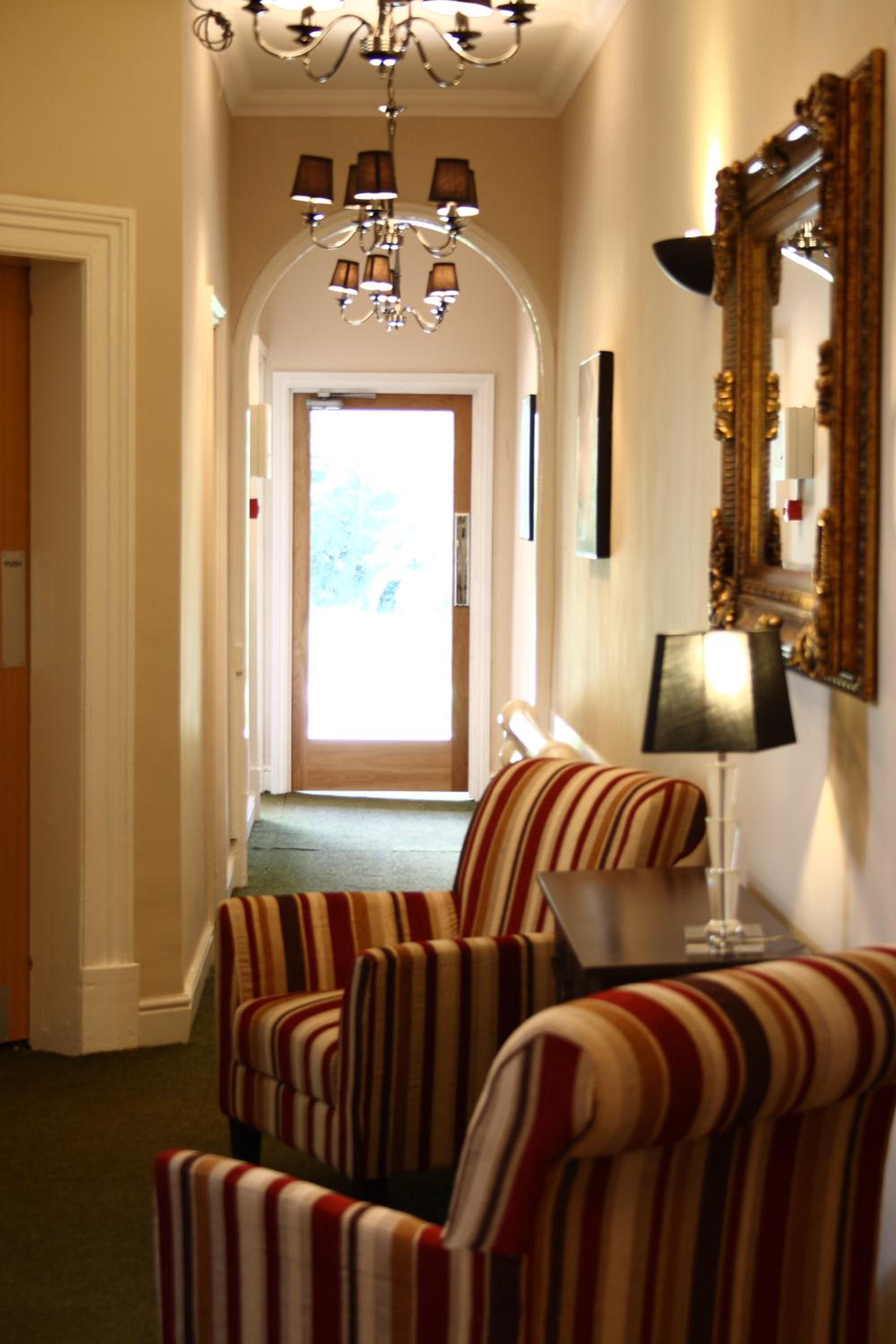 Family Room (2 Adults + 2 Children) - Photo 6