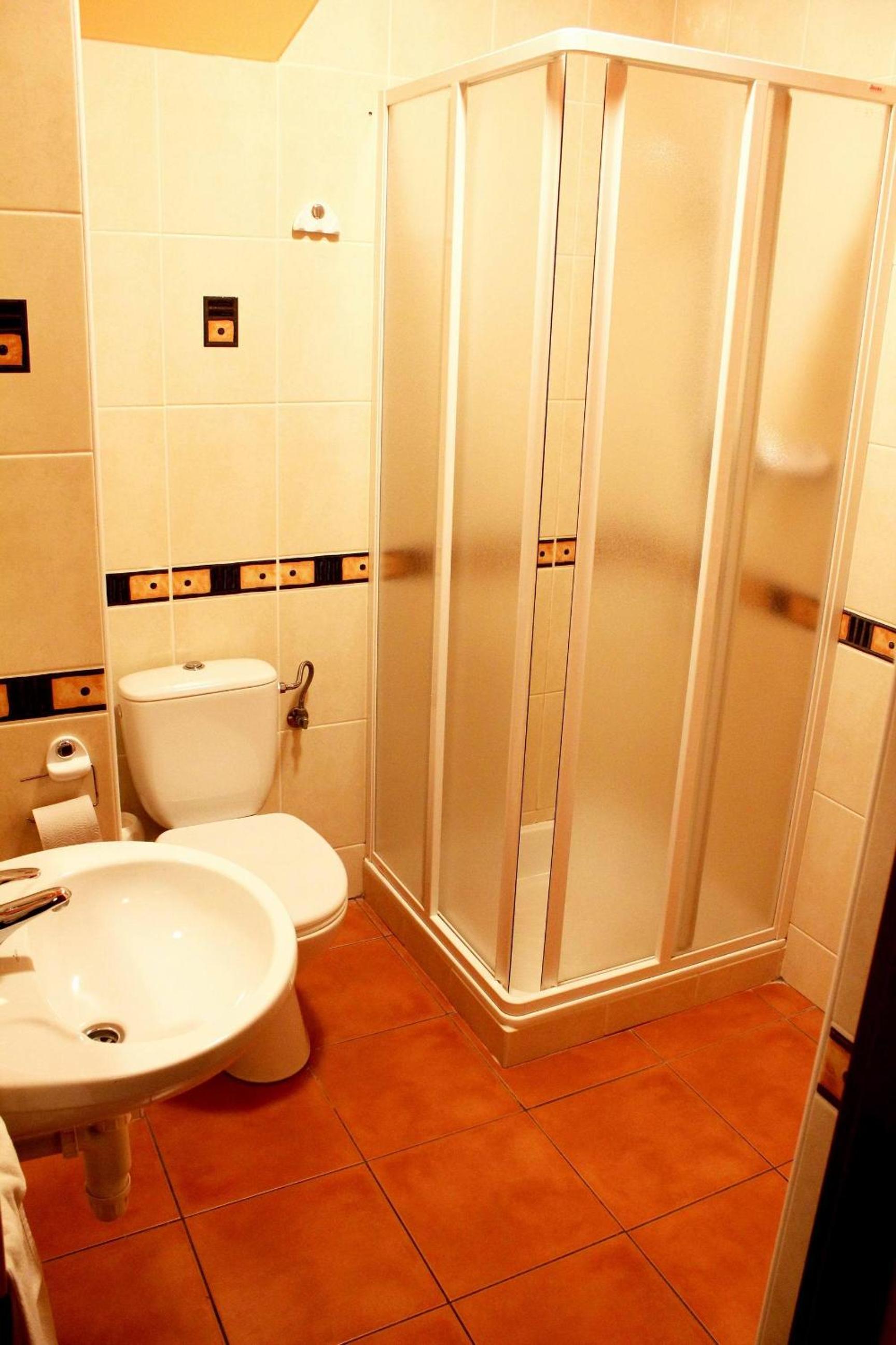 Double Room - Photo 3