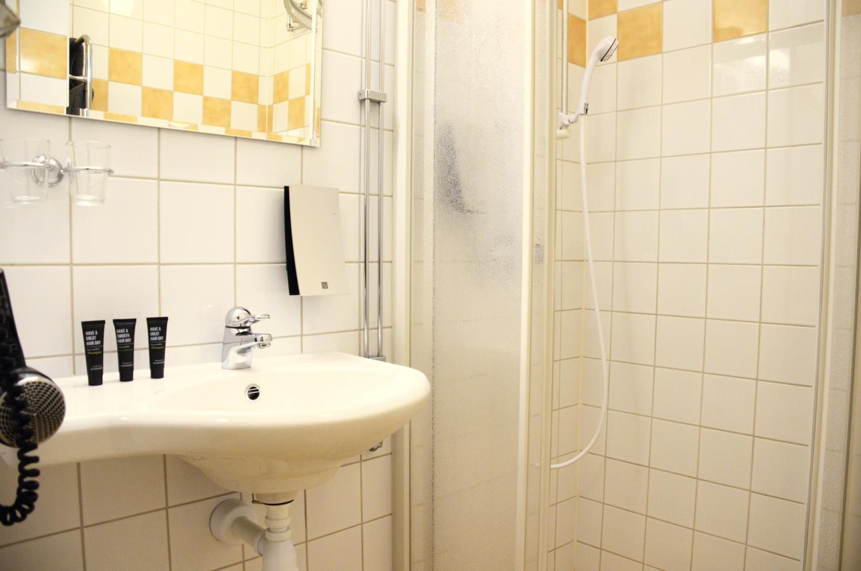 Superior Double Room - Photo 4