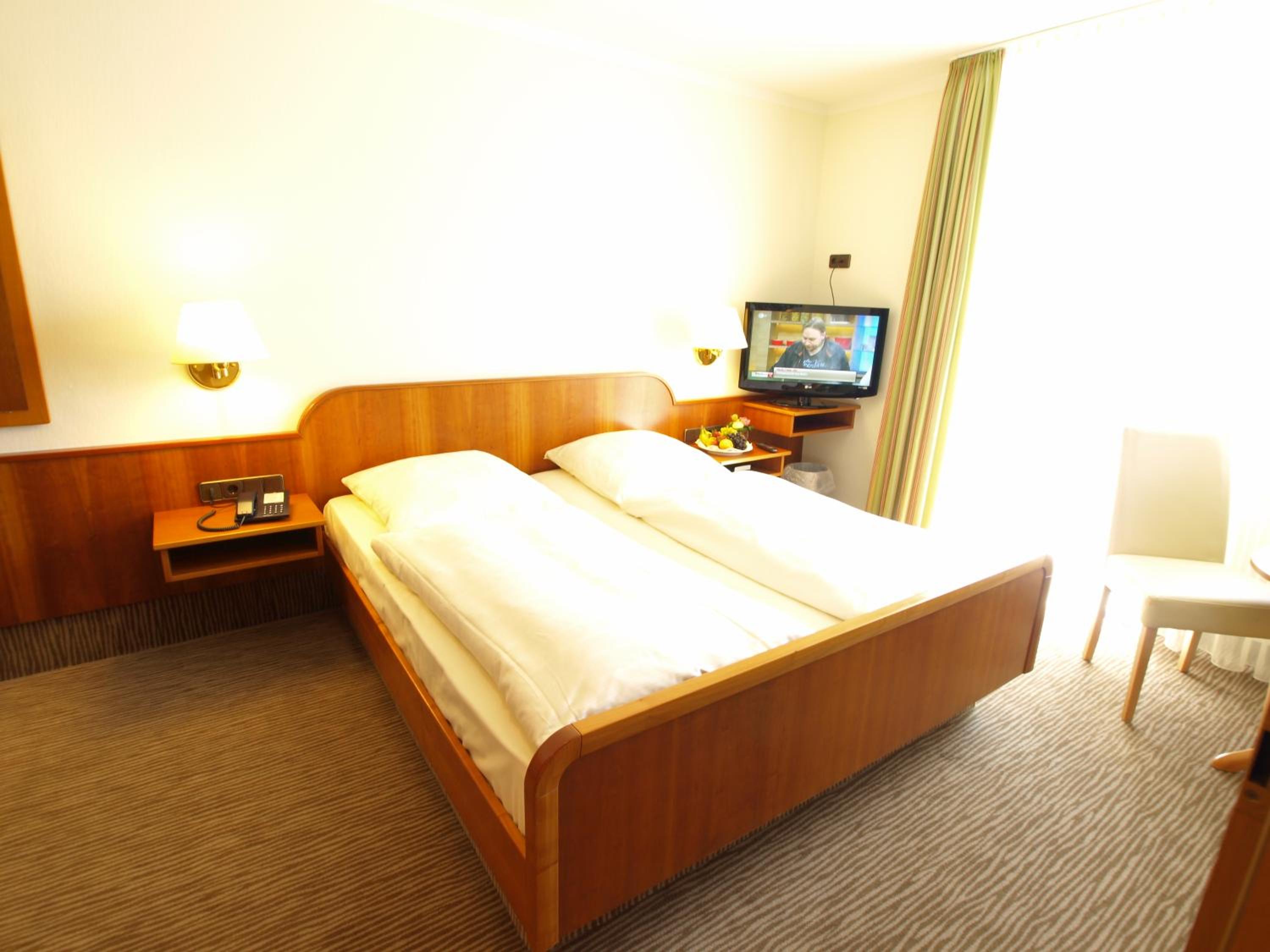 Double Room - Photo 3