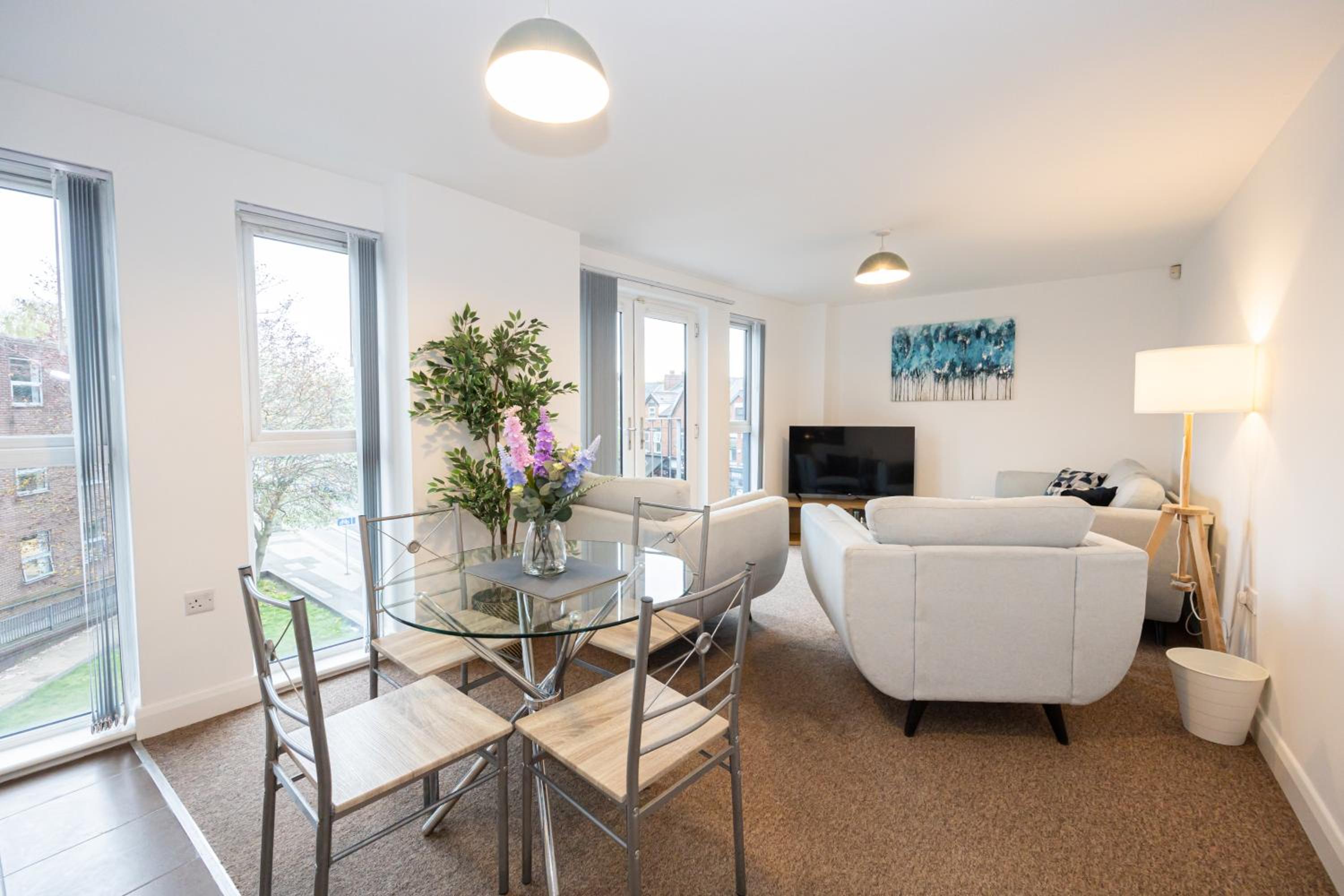 Two-Bedroom Deluxe Apartment