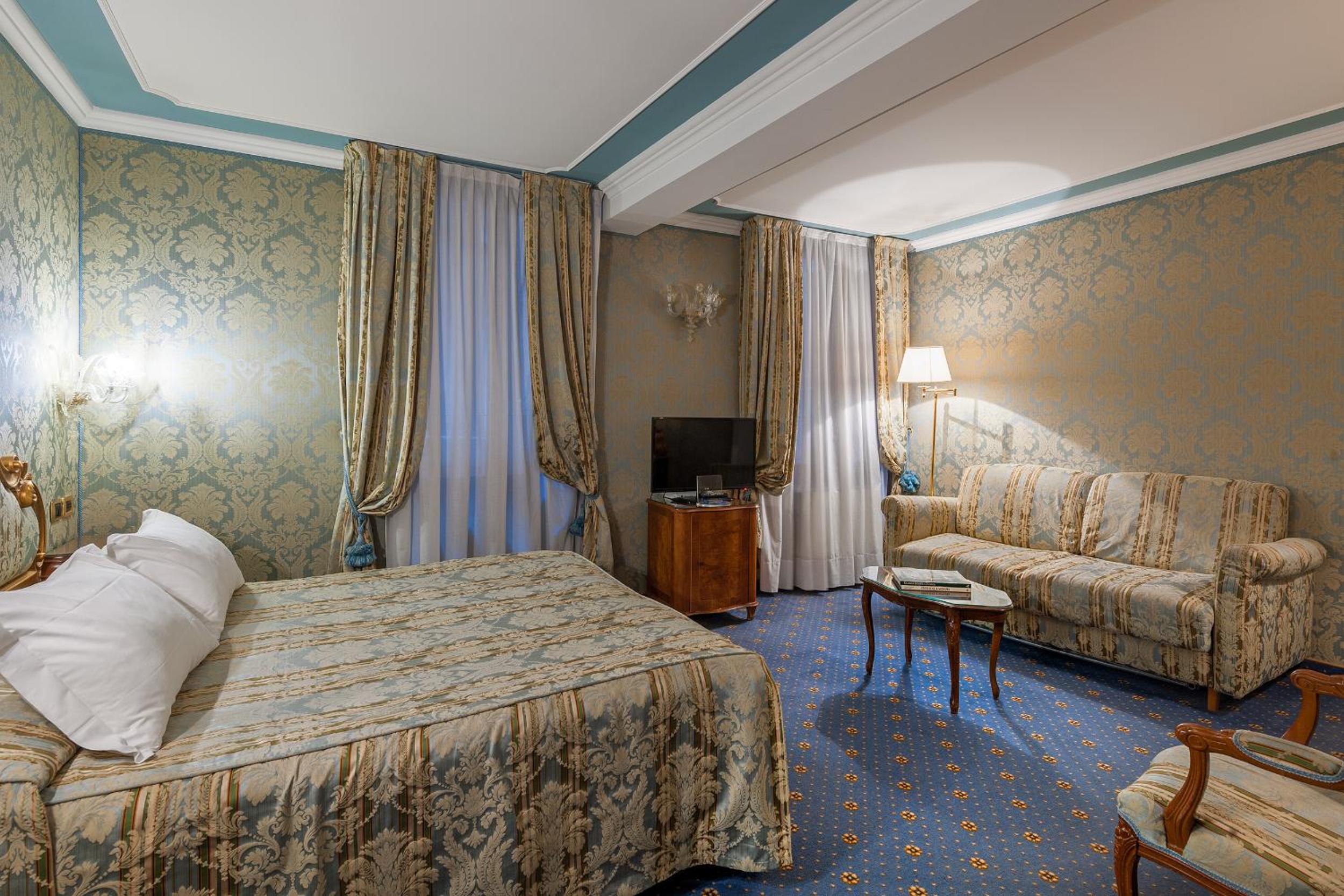 Superior Double Room photo 2