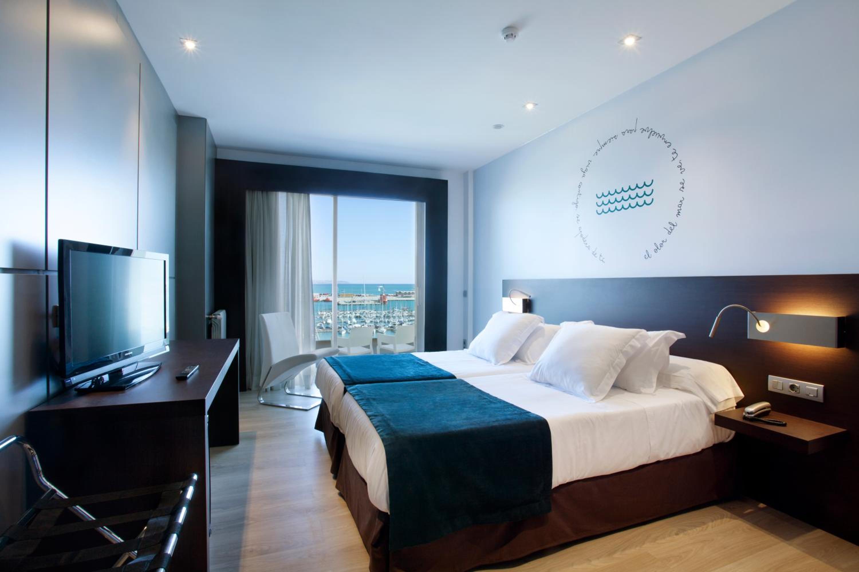 Deluxe Double or Twin Room with Sea View