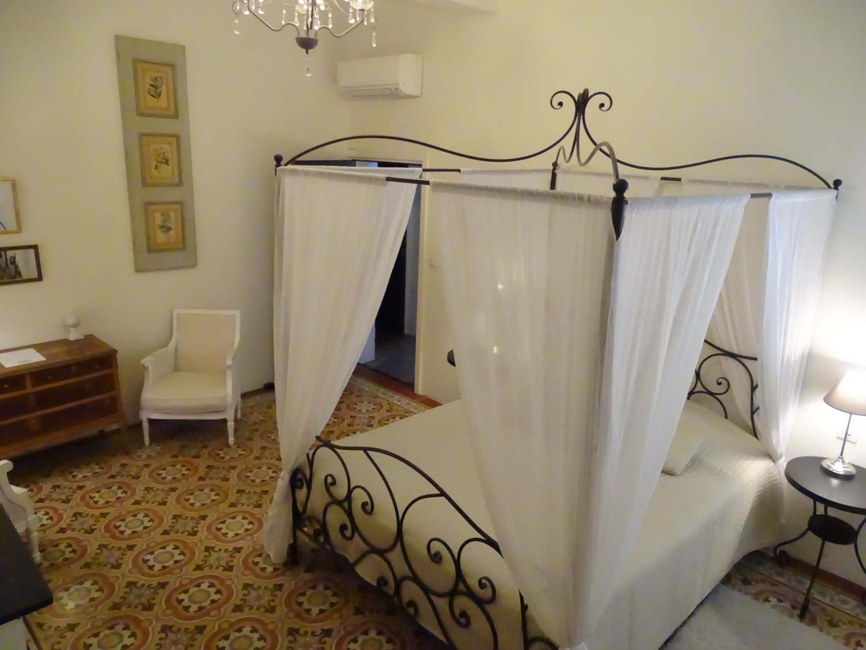 Double Room with Garden View - Photo 4