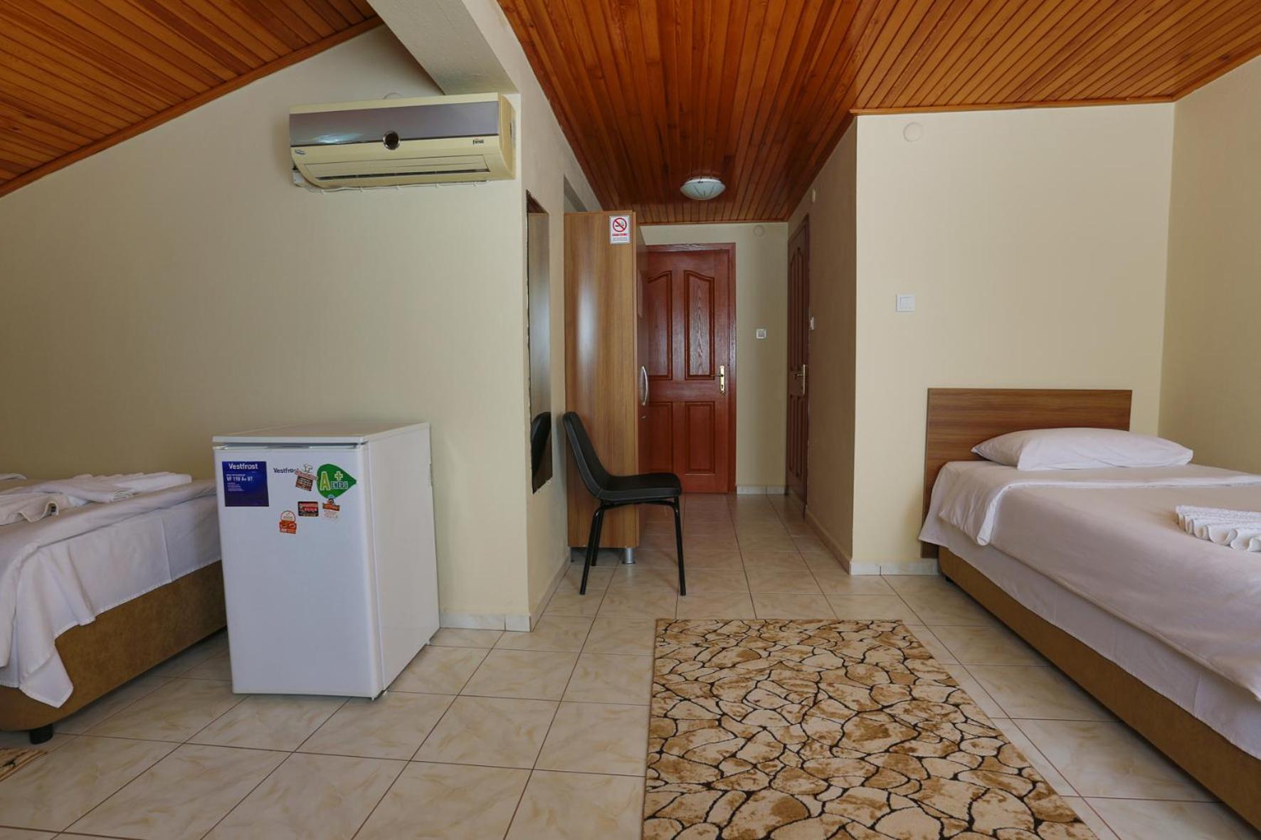 Quadruple Room photo 3