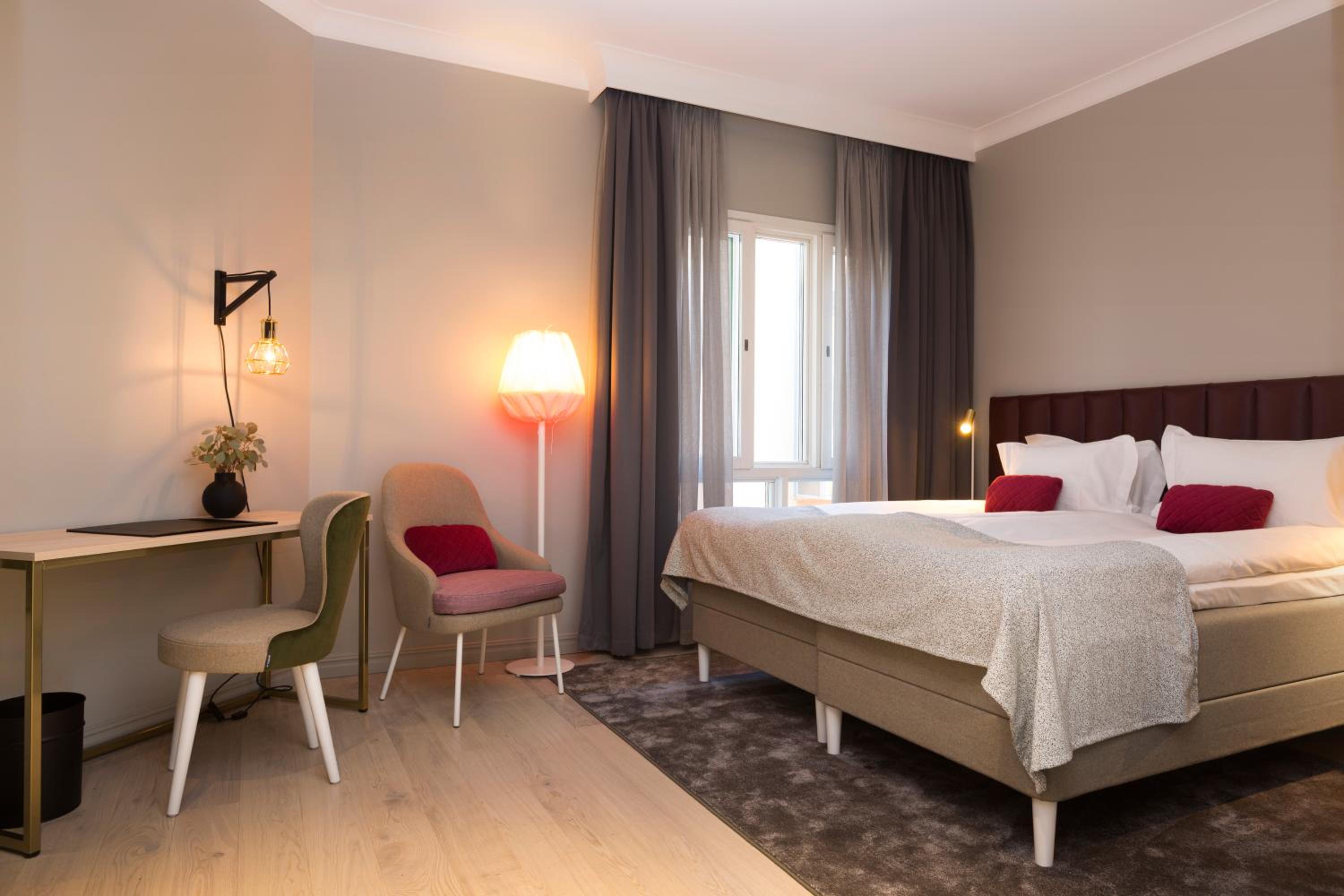 Superior Twin or Double Room - Photo 8