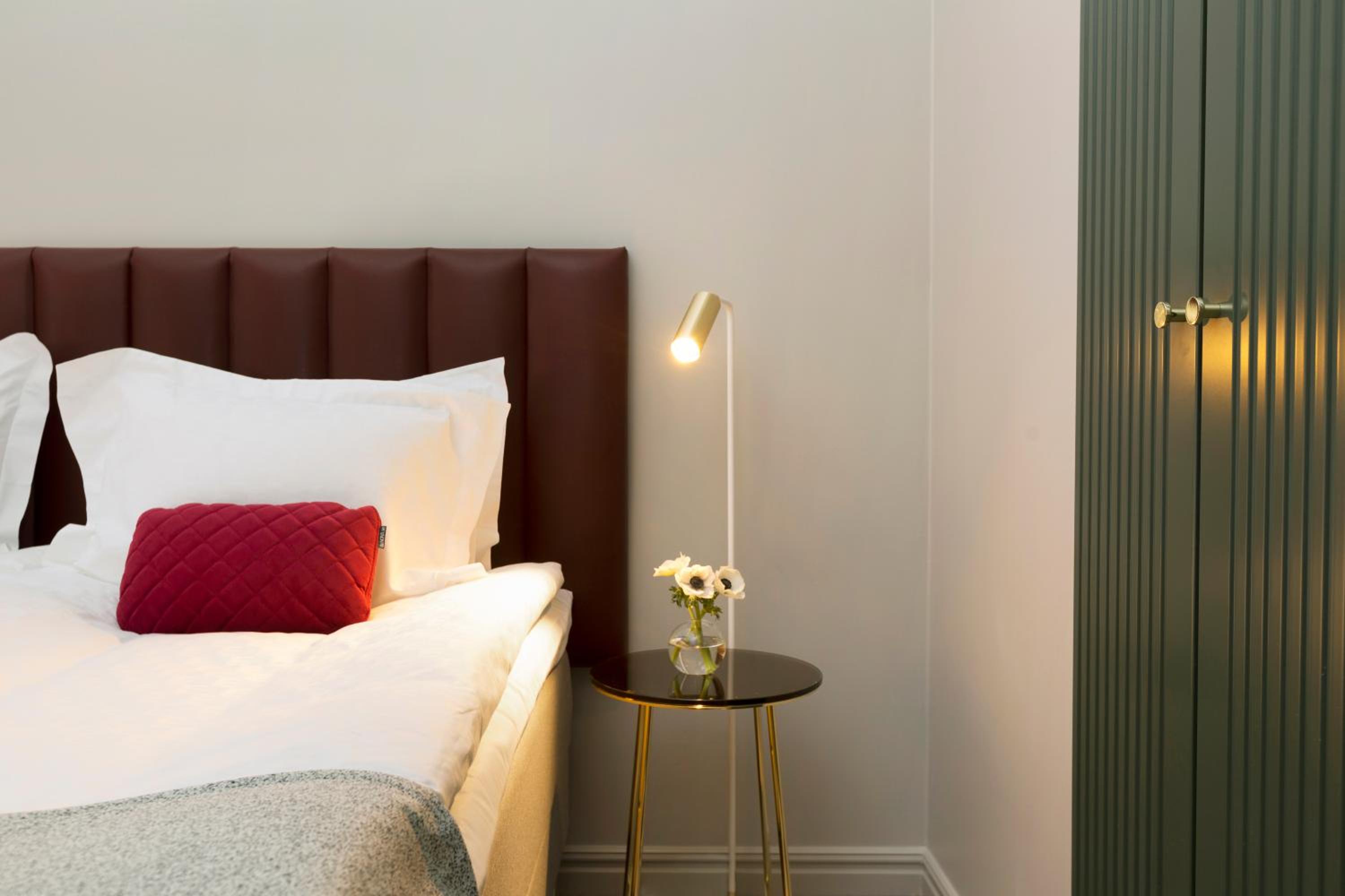 Superior Twin or Double Room - Photo 7