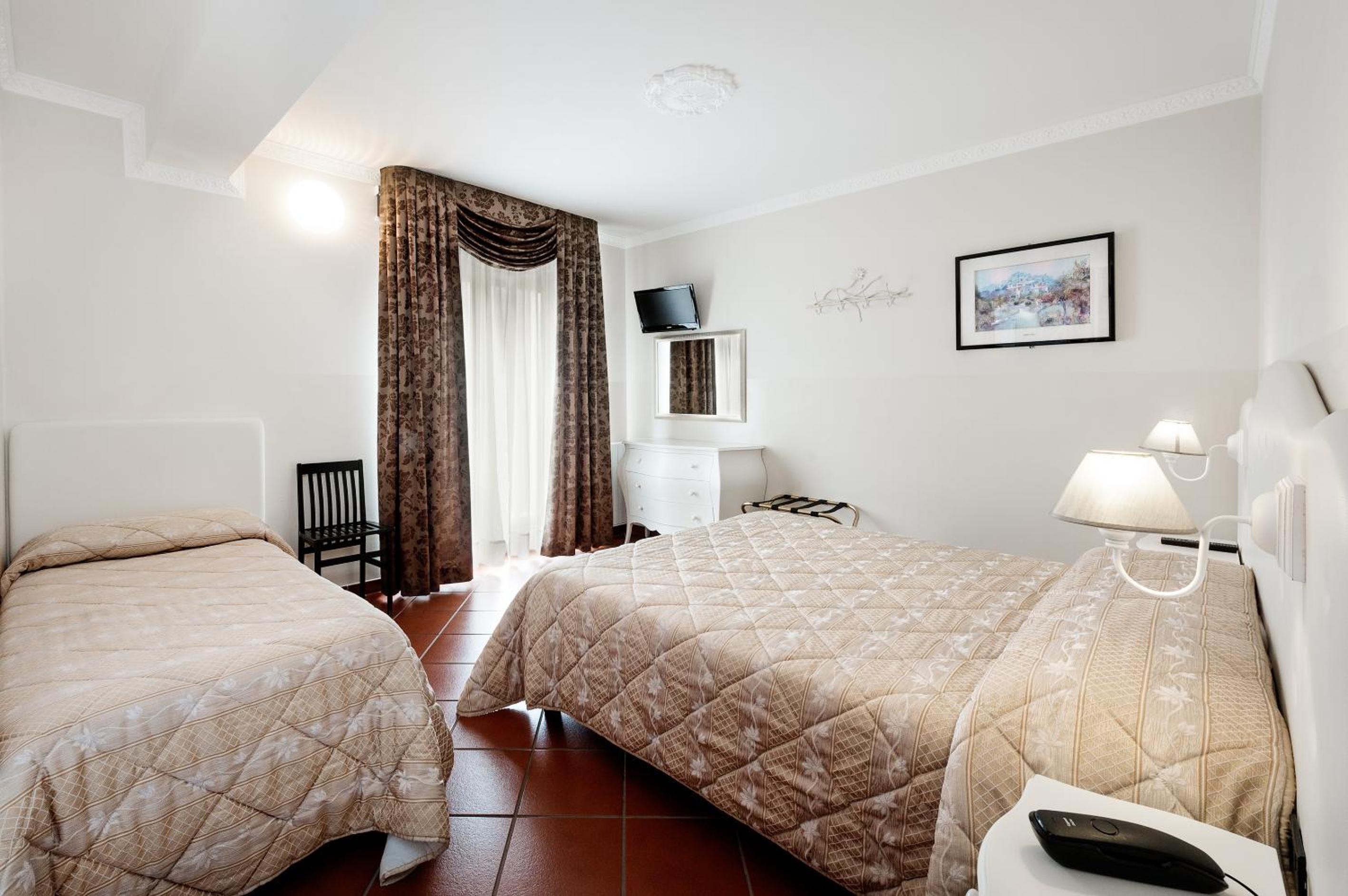 Triple Room photo 2