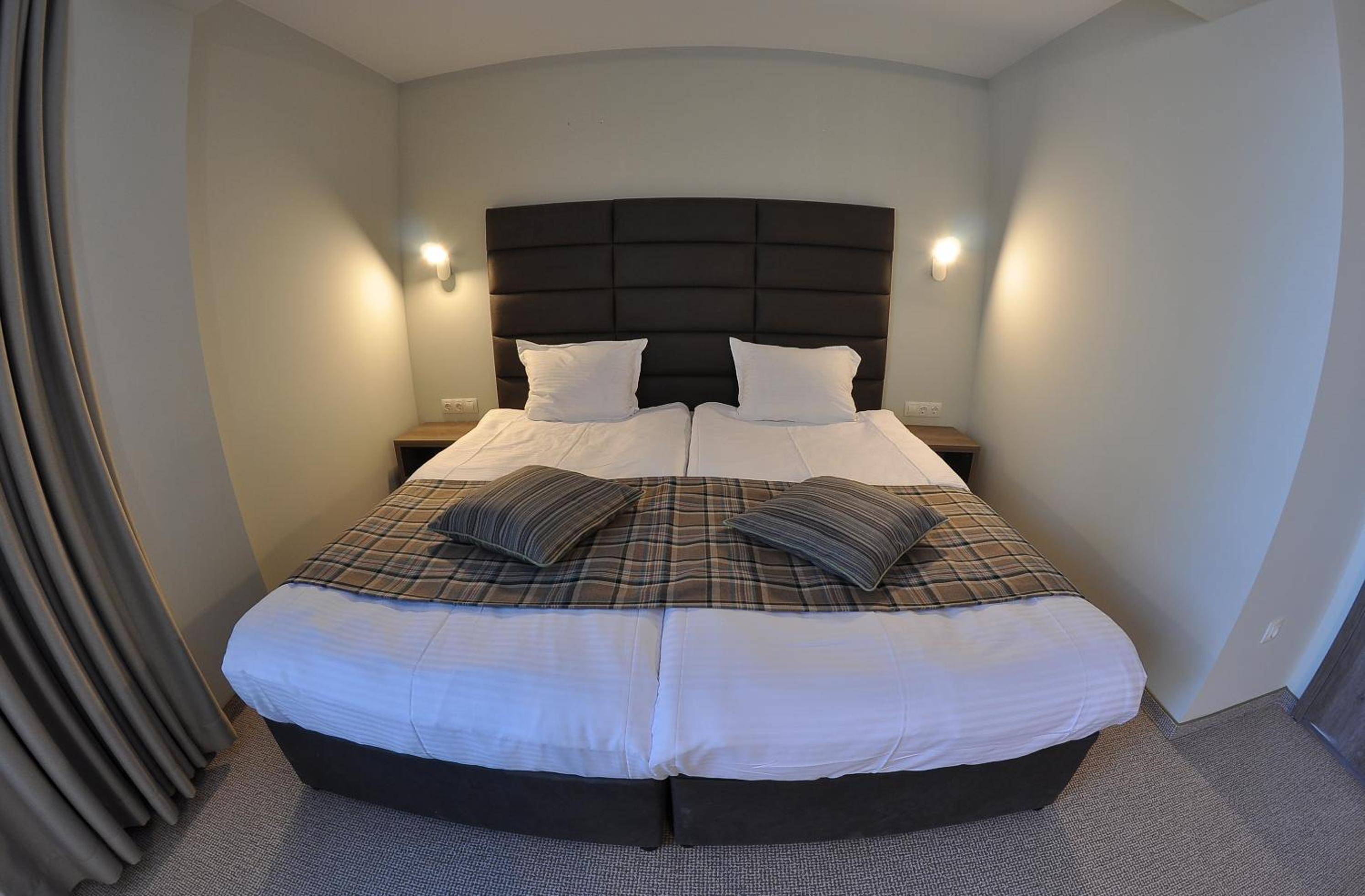Two-Bedroom Apartment - Photo 2