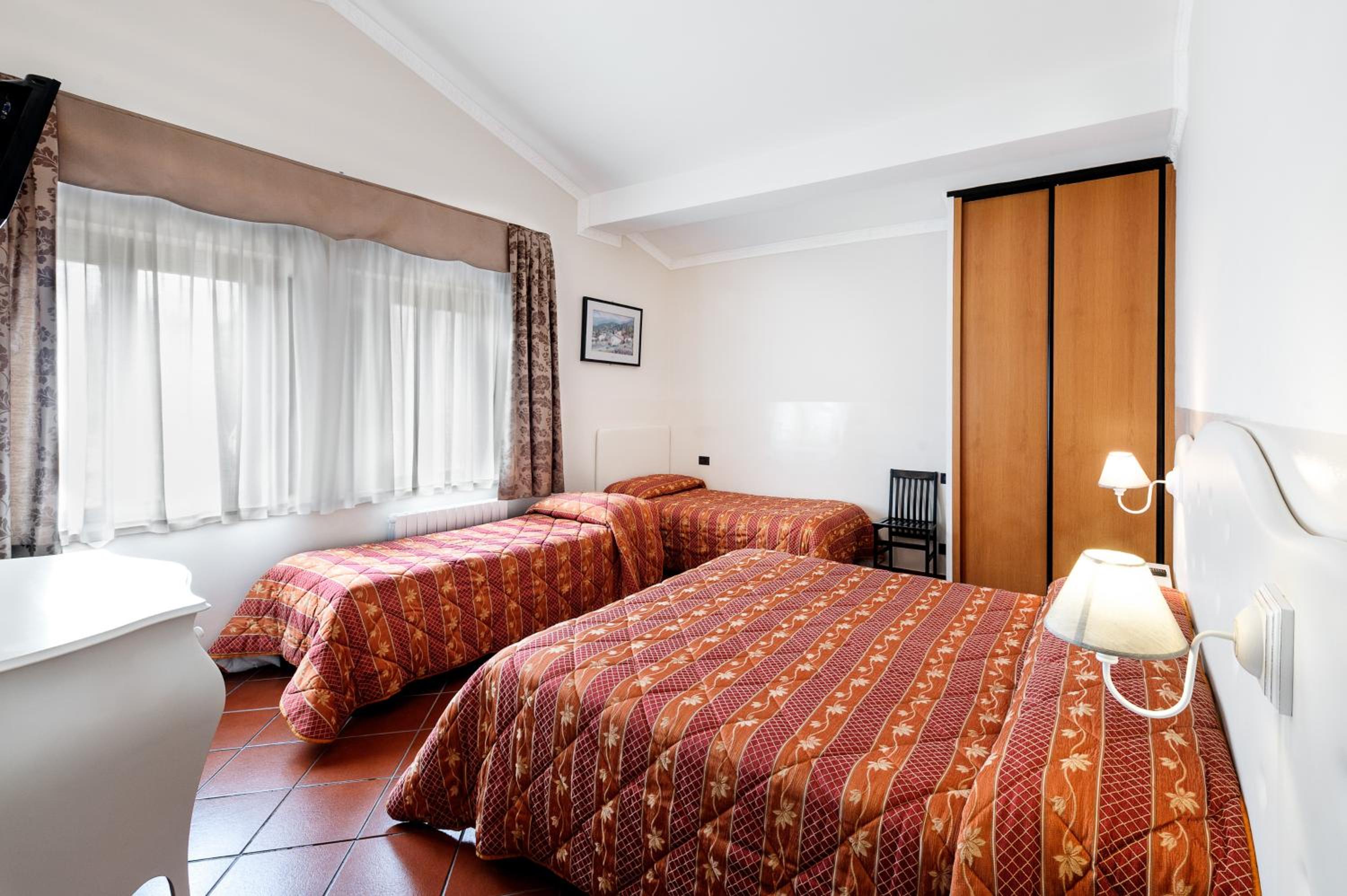 Triple Room photo 3