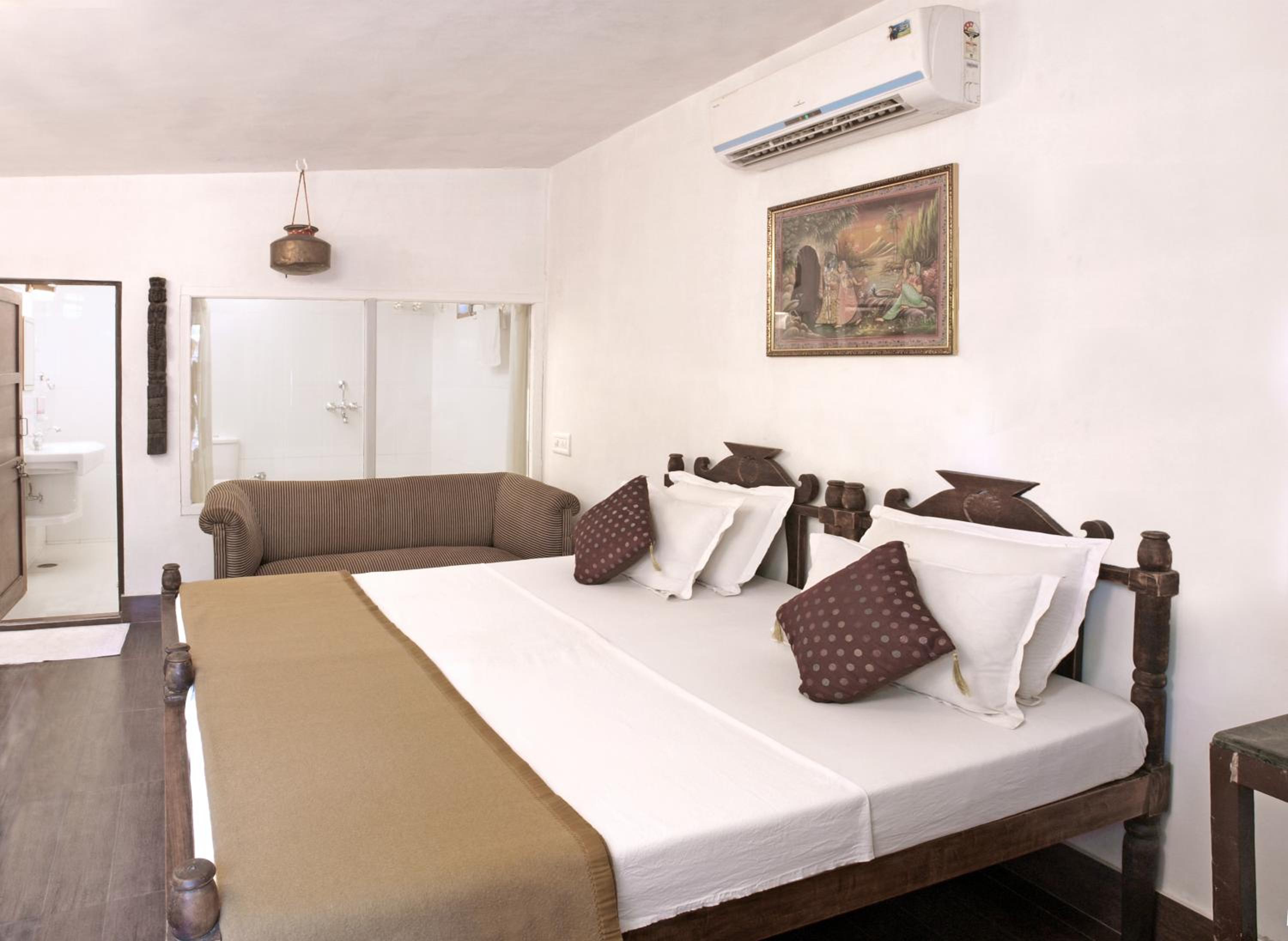Double or Twin Room with Garden View photo 3