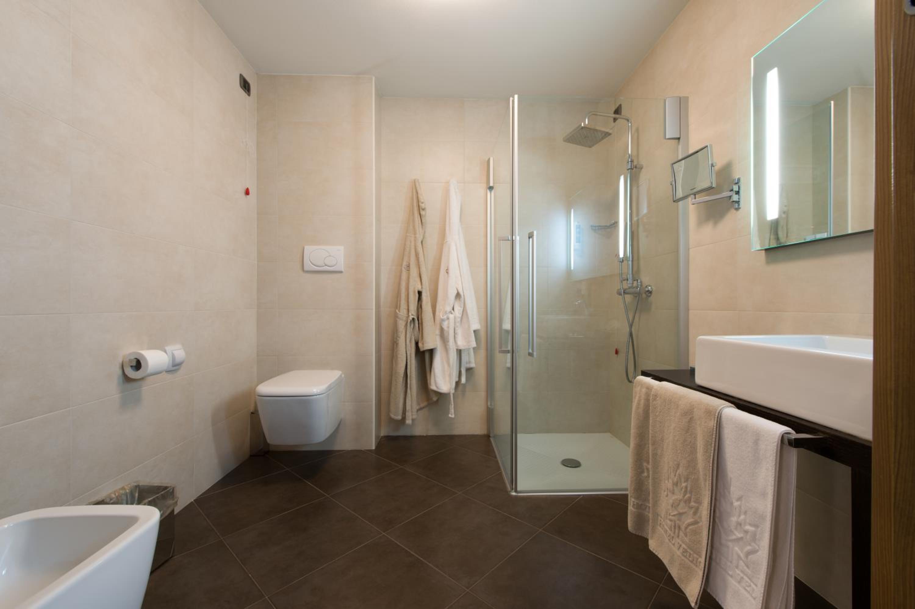 Comfort Quadruple Room with Balcony photo 3