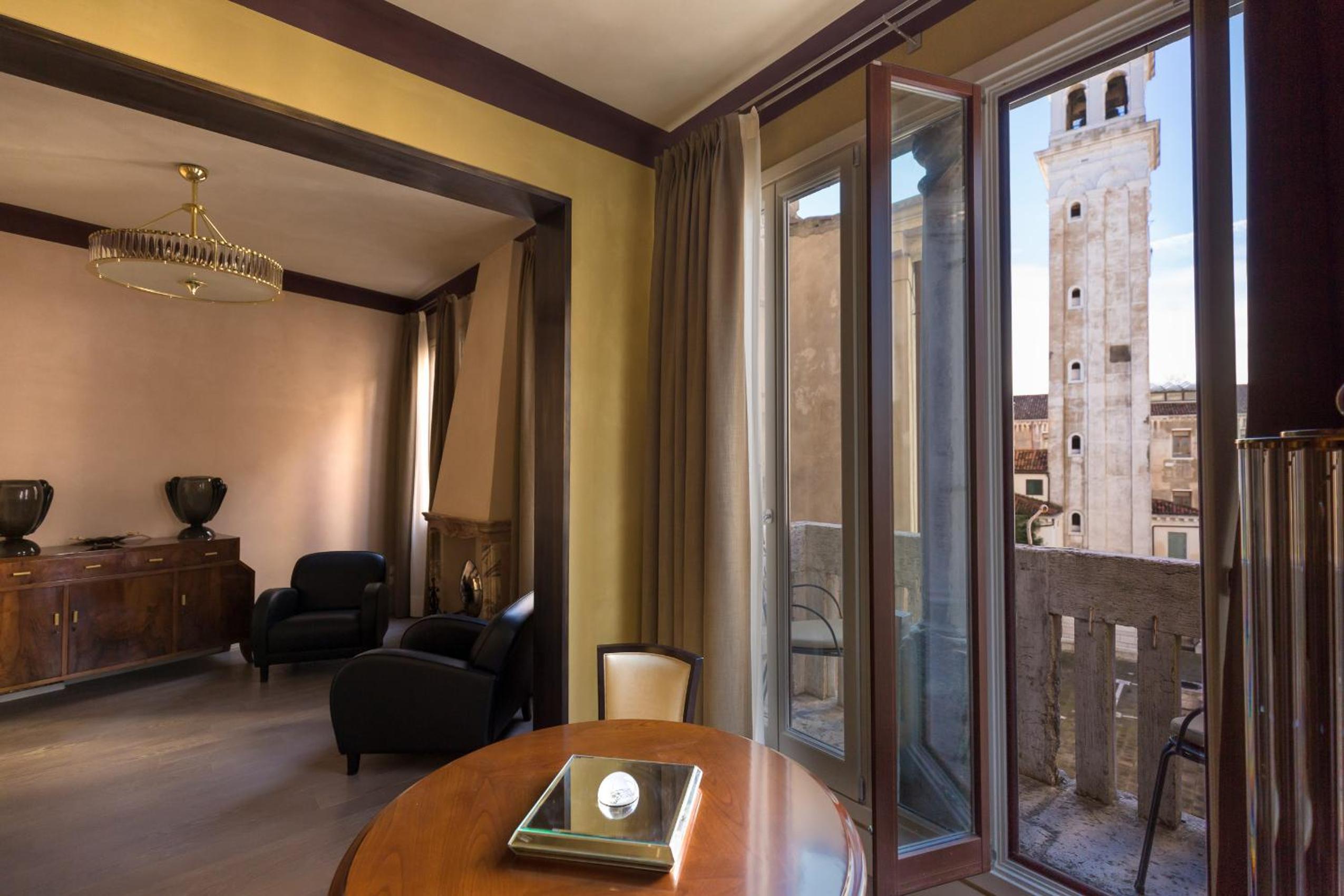 Wellness Suite - Separate Building thumbnail 5