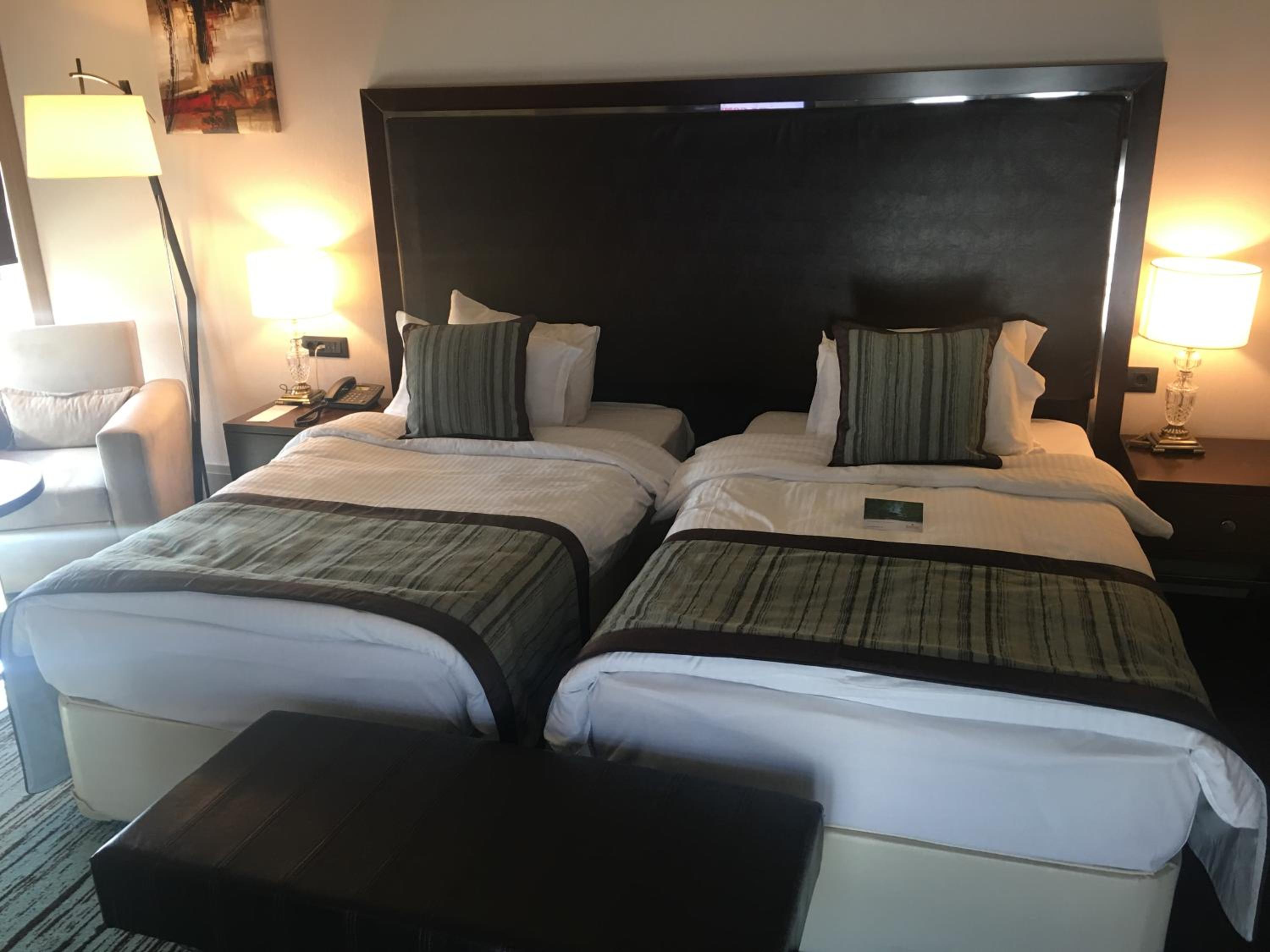 Standard Twin Room - Photo 1