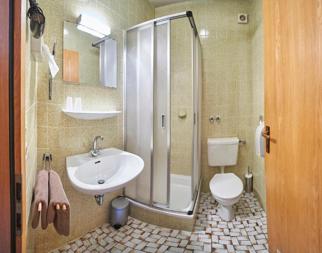 Single Room photo 3
