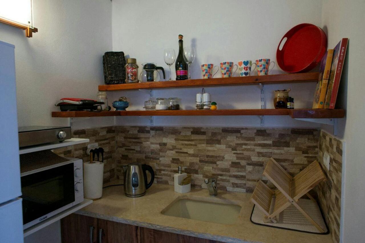 Studio - Photo 5