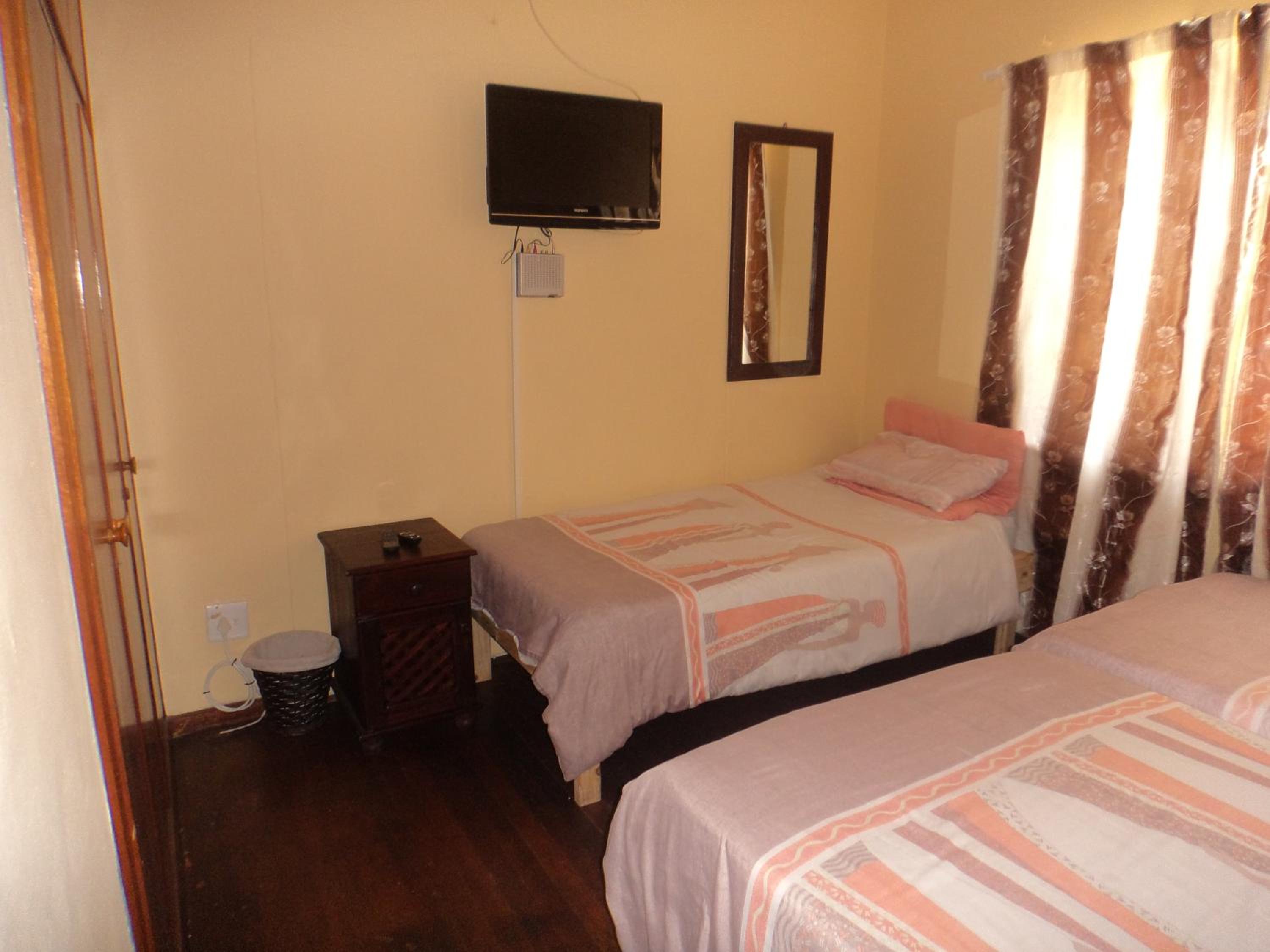 Mixed Dormitory Room photo 1