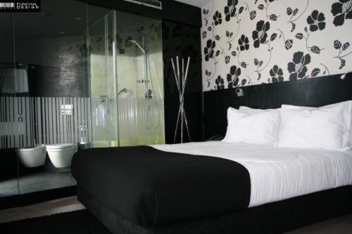Double Room - Photo 6