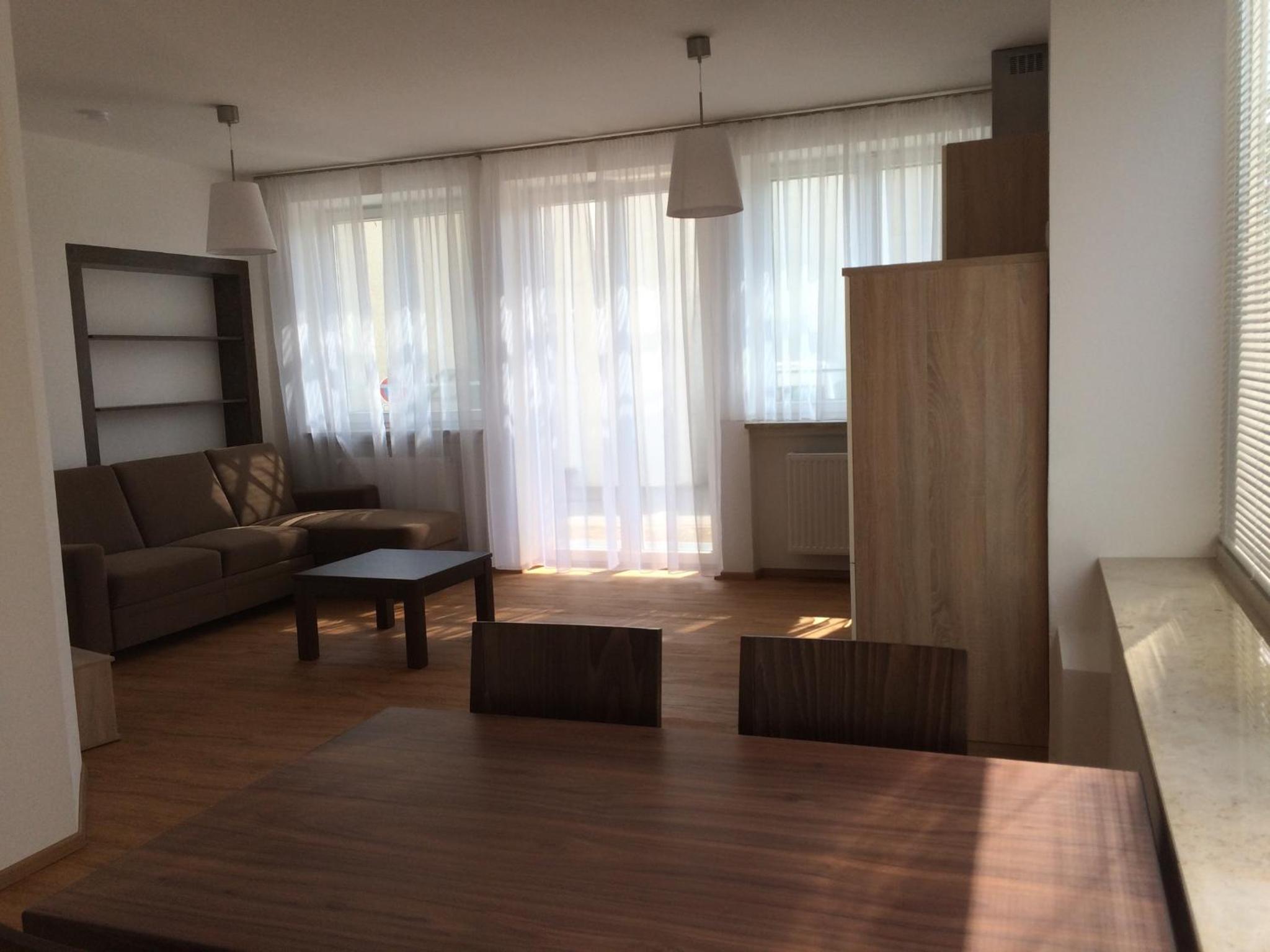 One-Bedroom Apartment with Terrace or Balcony photo 2