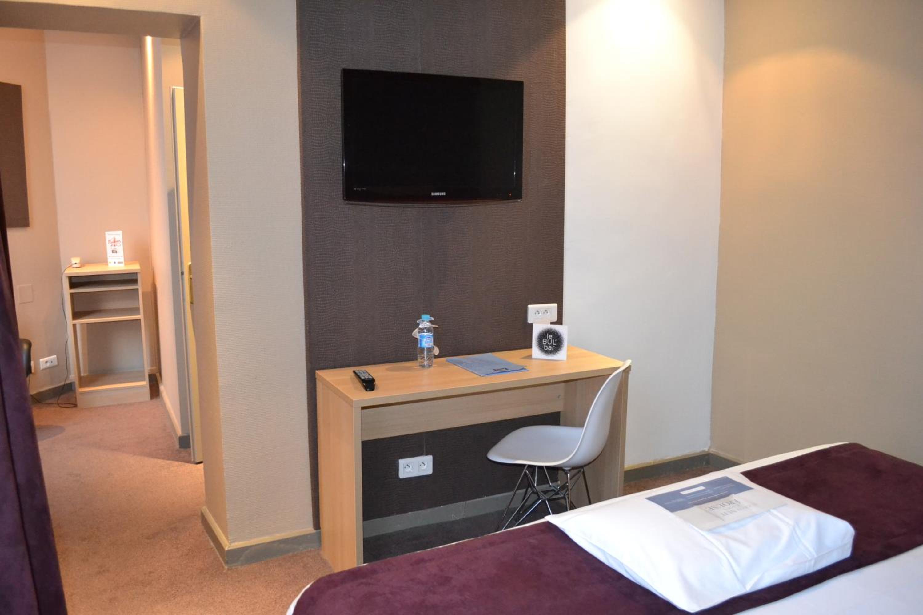 Double Room - Photo 4
