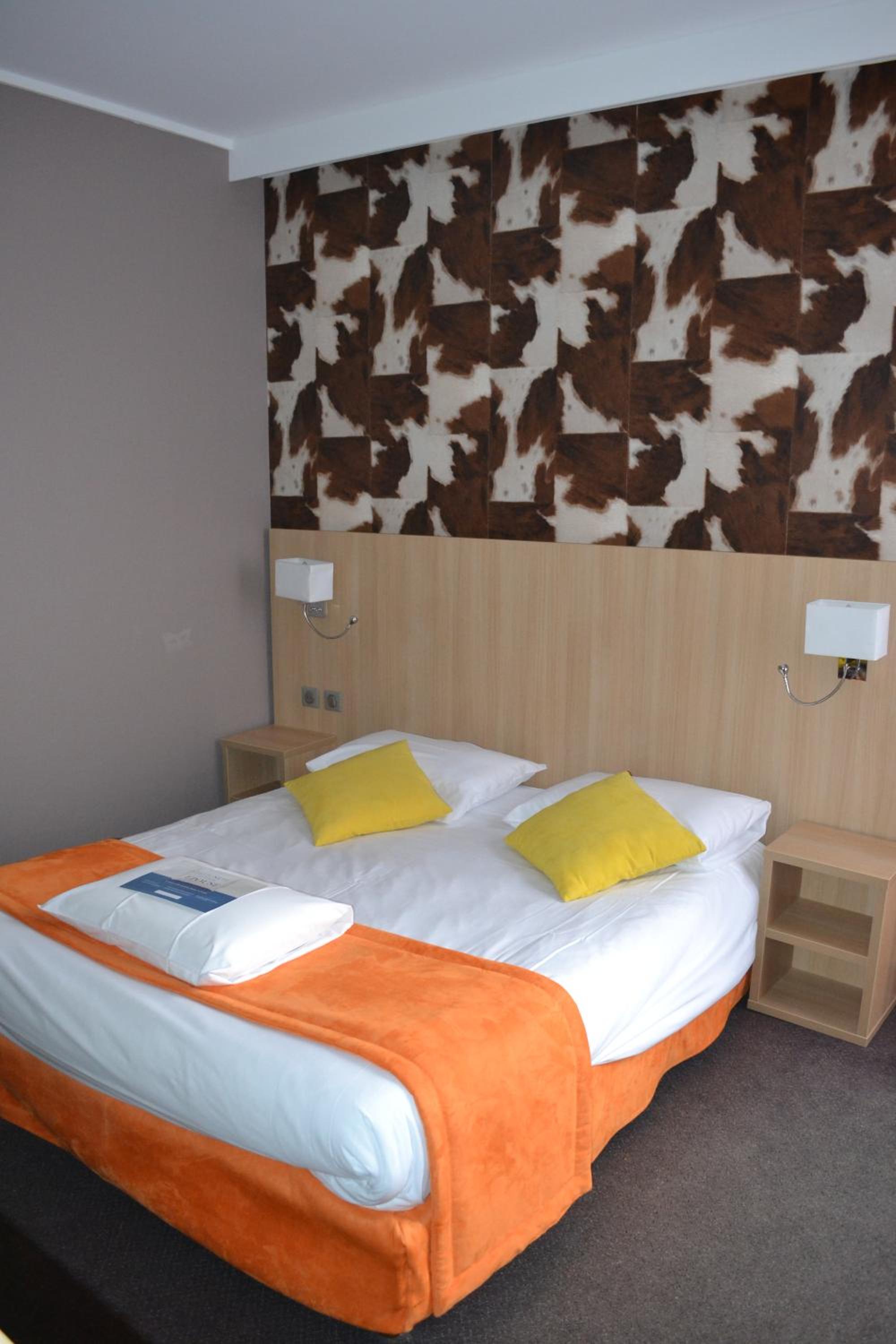 Double Room - Photo 8