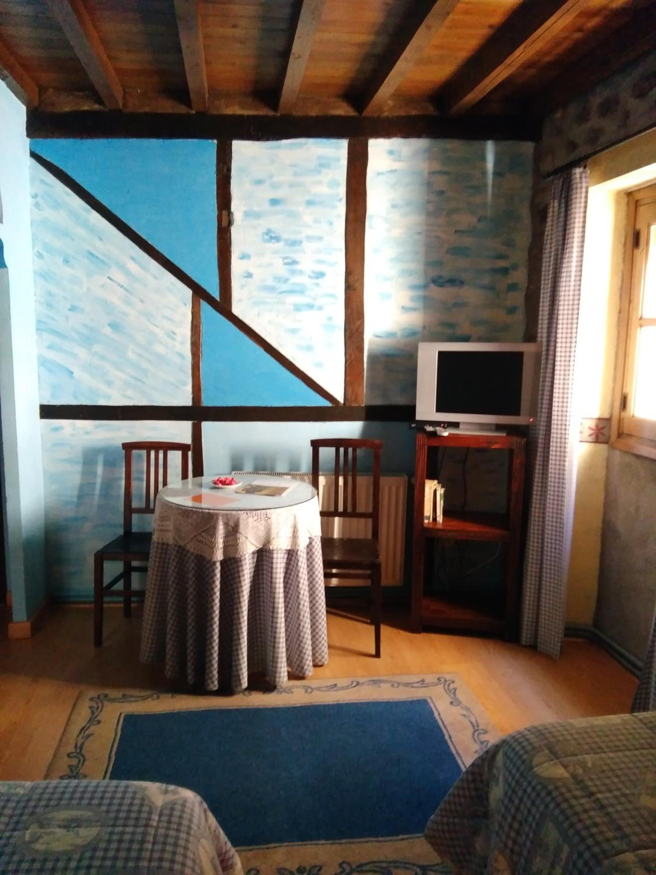 Standard Queen Room photo 3