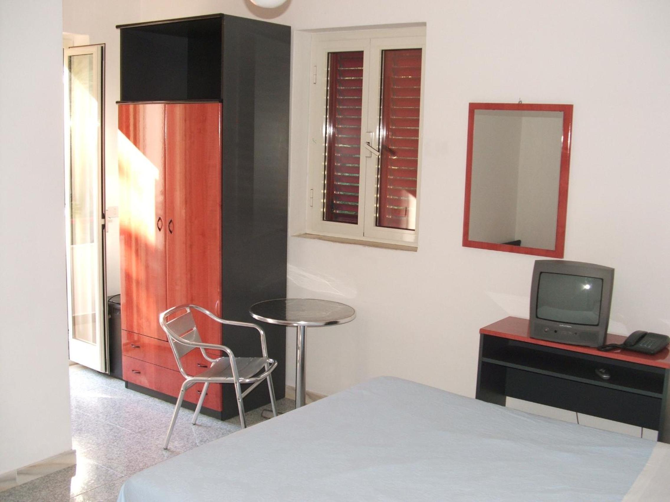 Double or Twin Room with Sea View photo 1