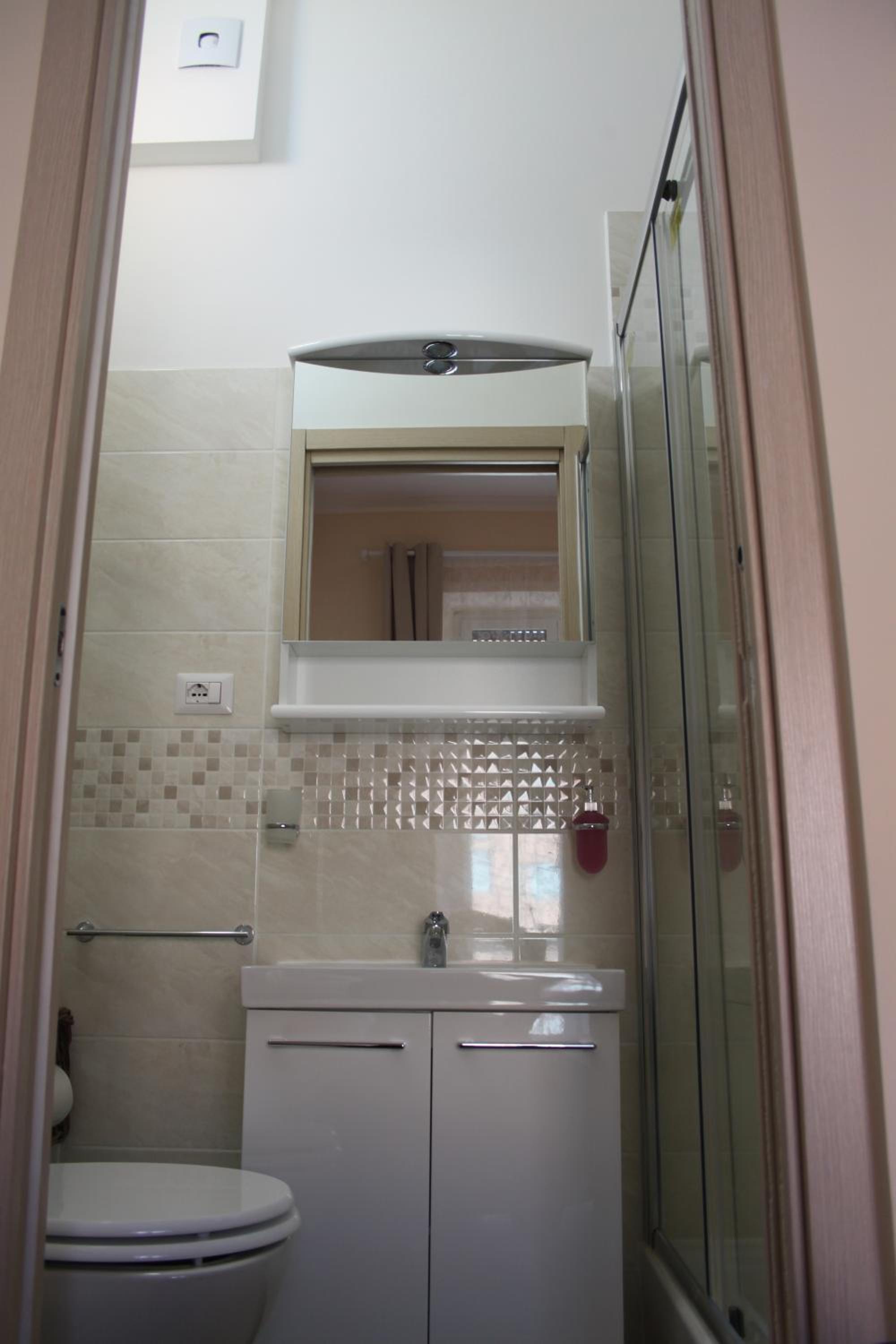 Deluxe Double Room with Balcony photo 3
