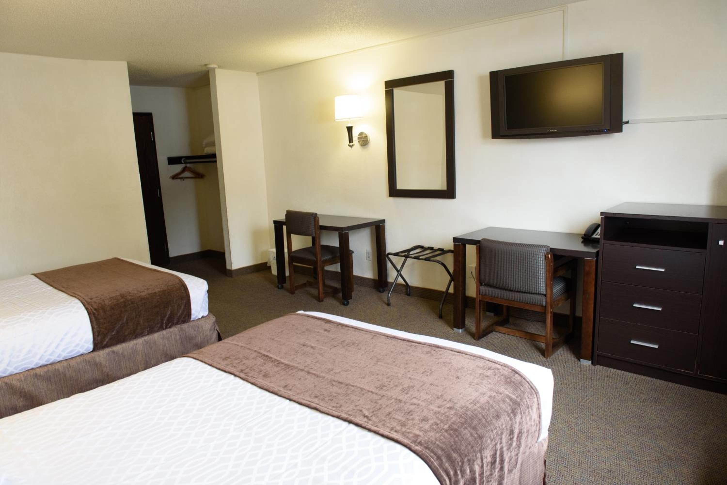 Standard Double Room - Photo 16