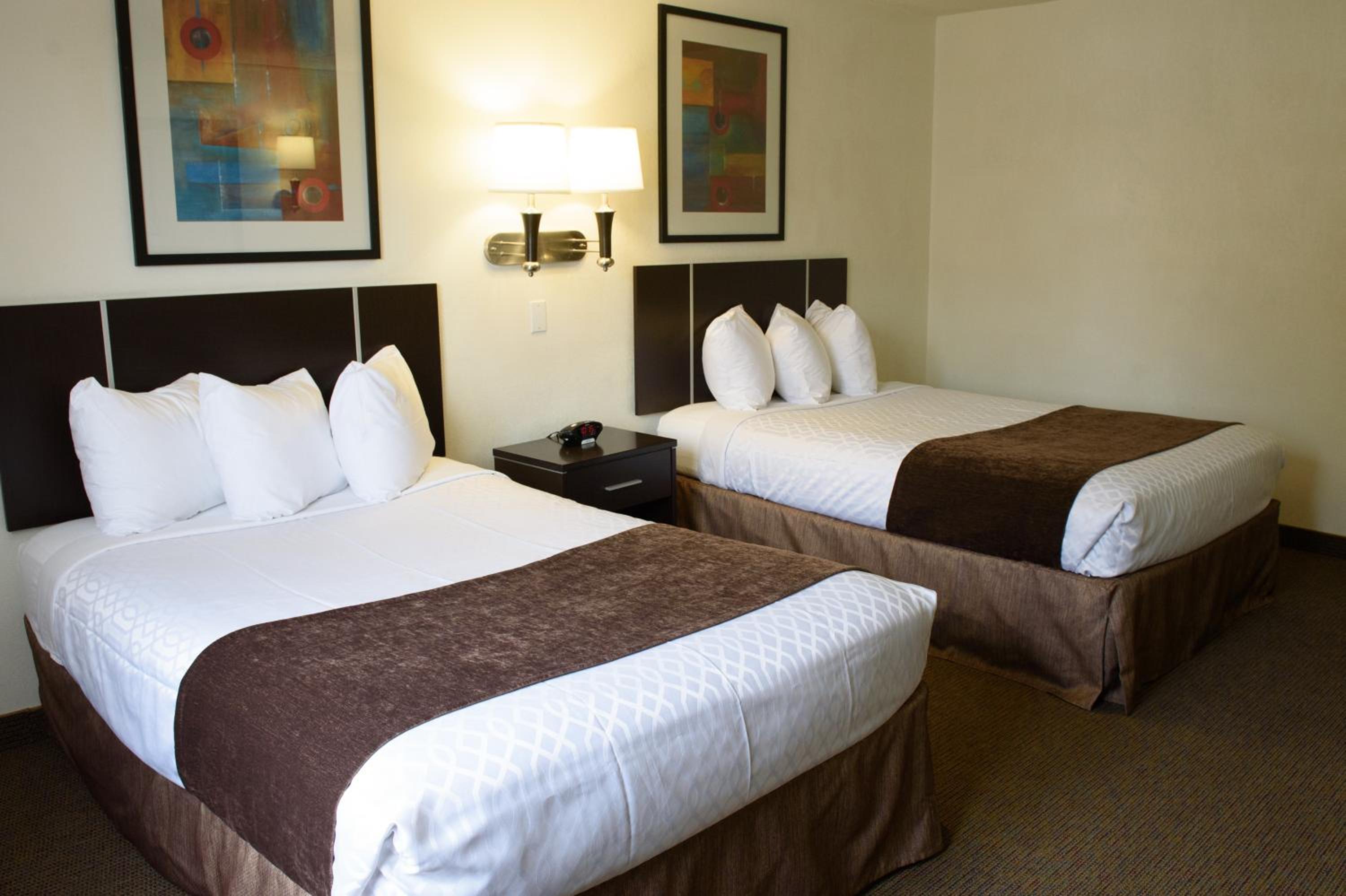 Standard Double Room - Photo 15