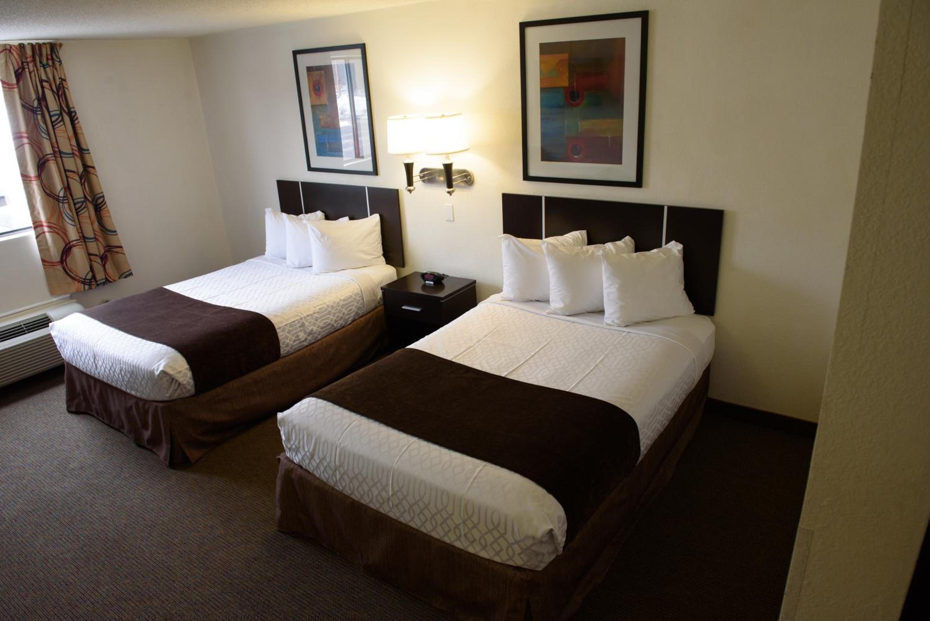 Standard Double Room - Photo 13
