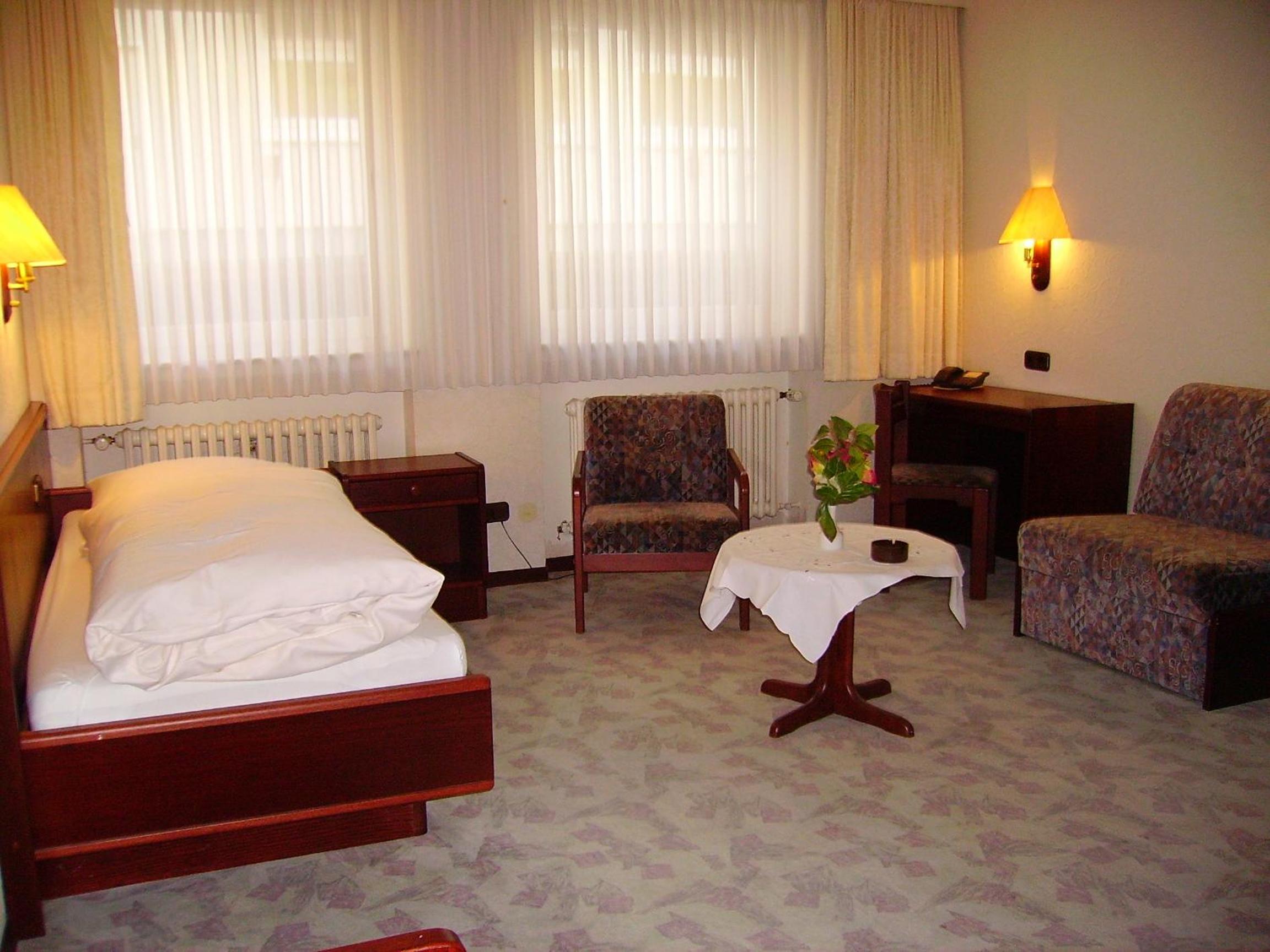 Single Room photo 1