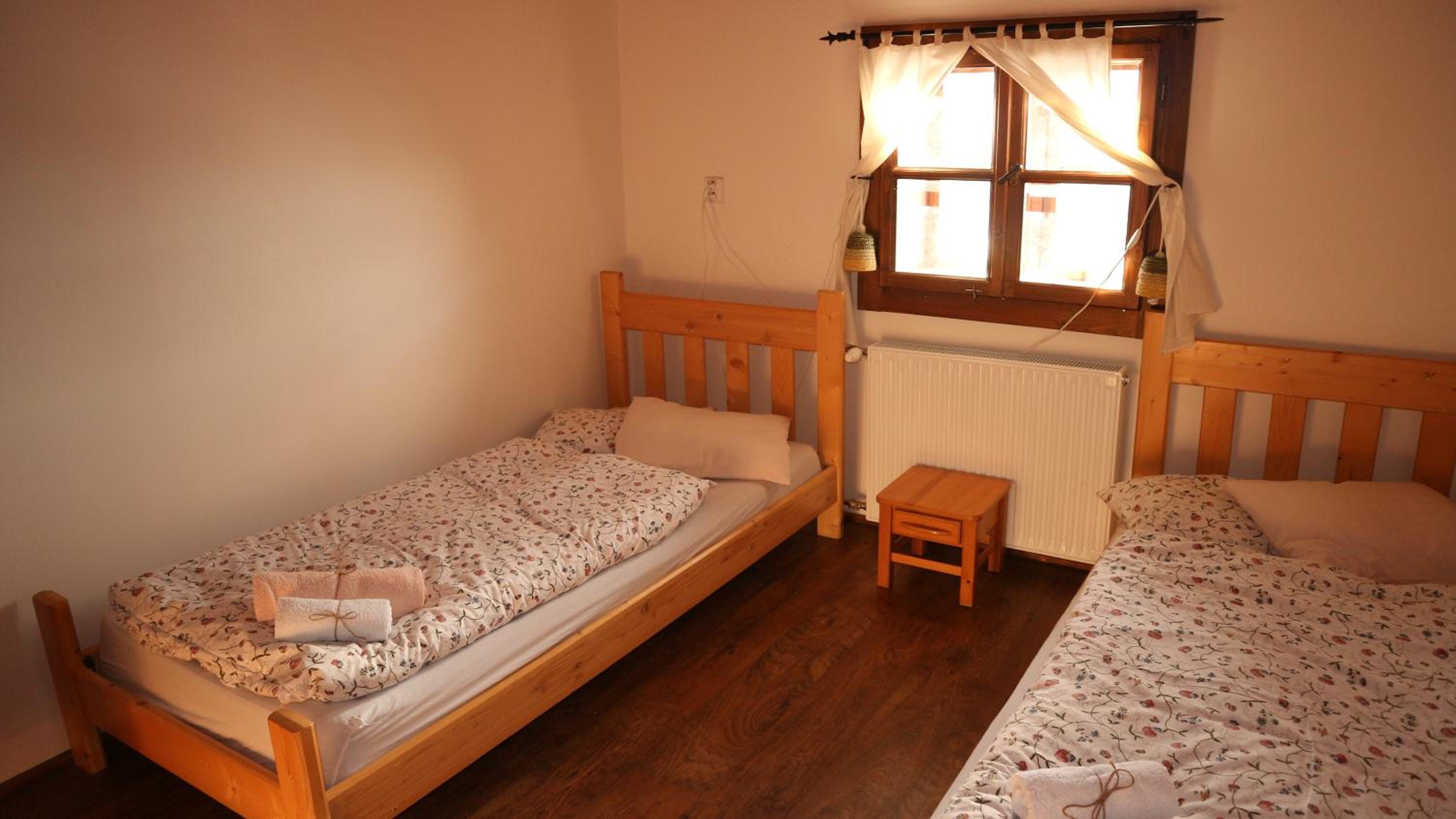 Double or Twin Room - Photo 5