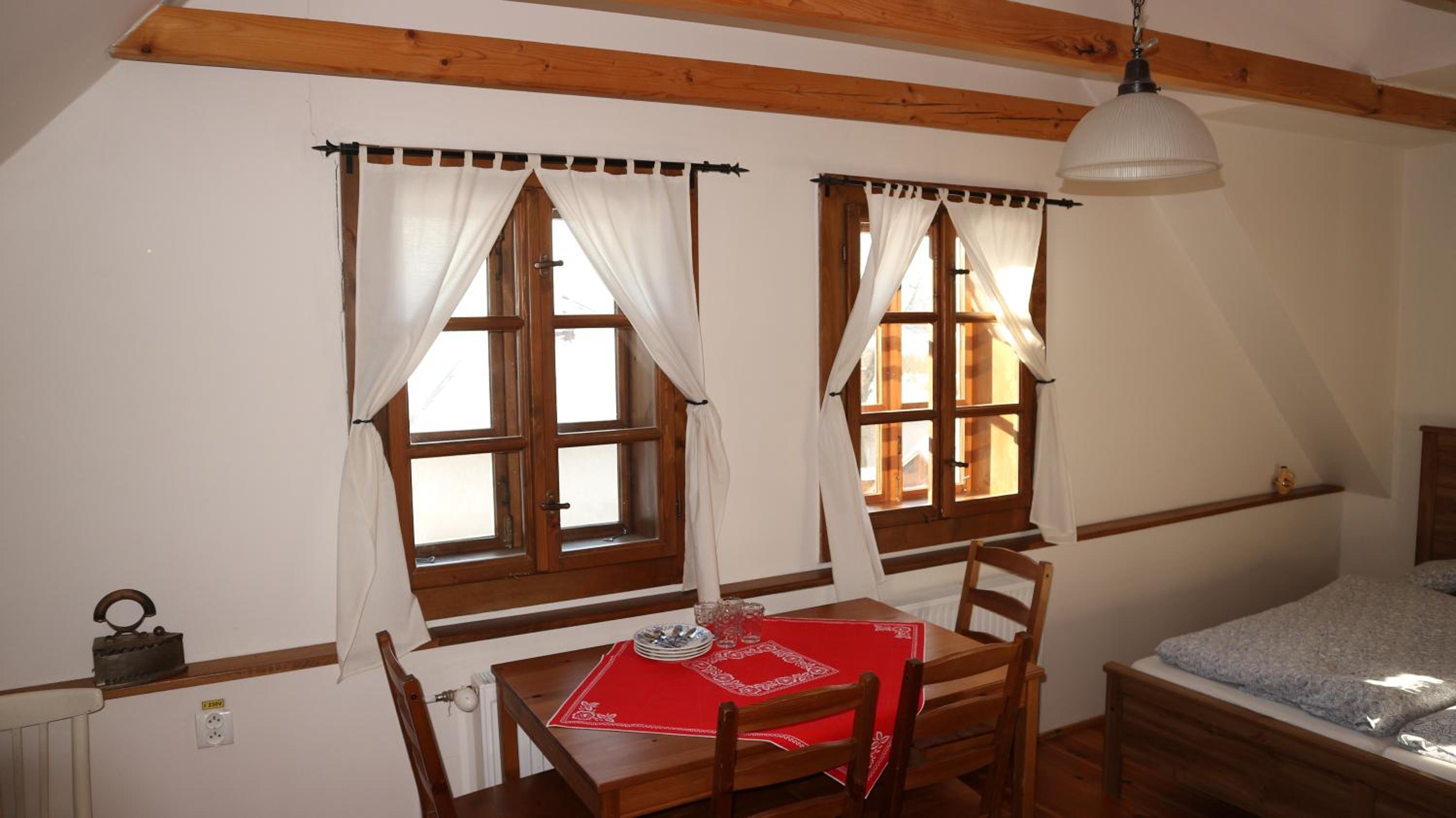 Suite - Photo 3