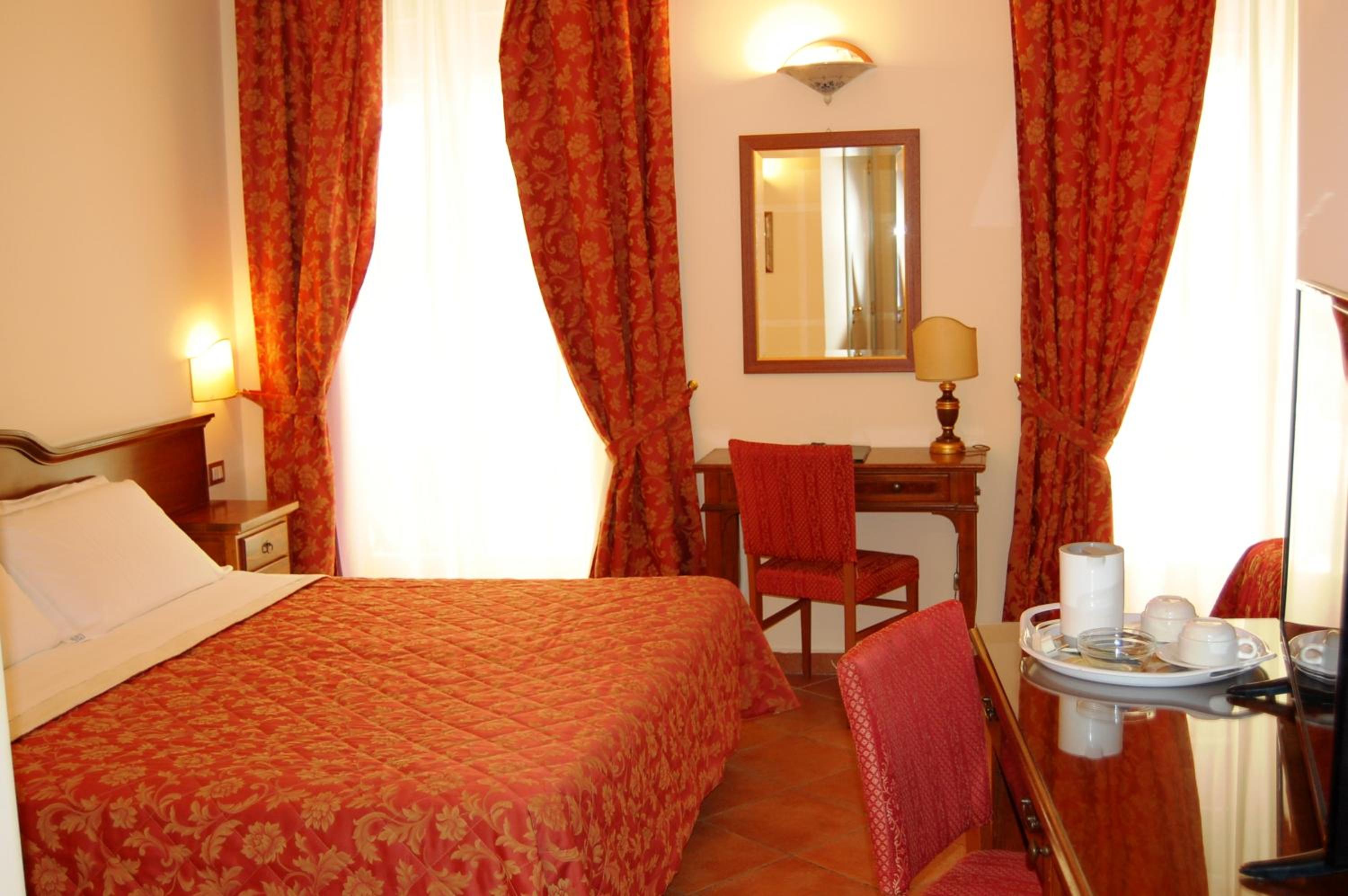 Superior Triple Room - Photo 2