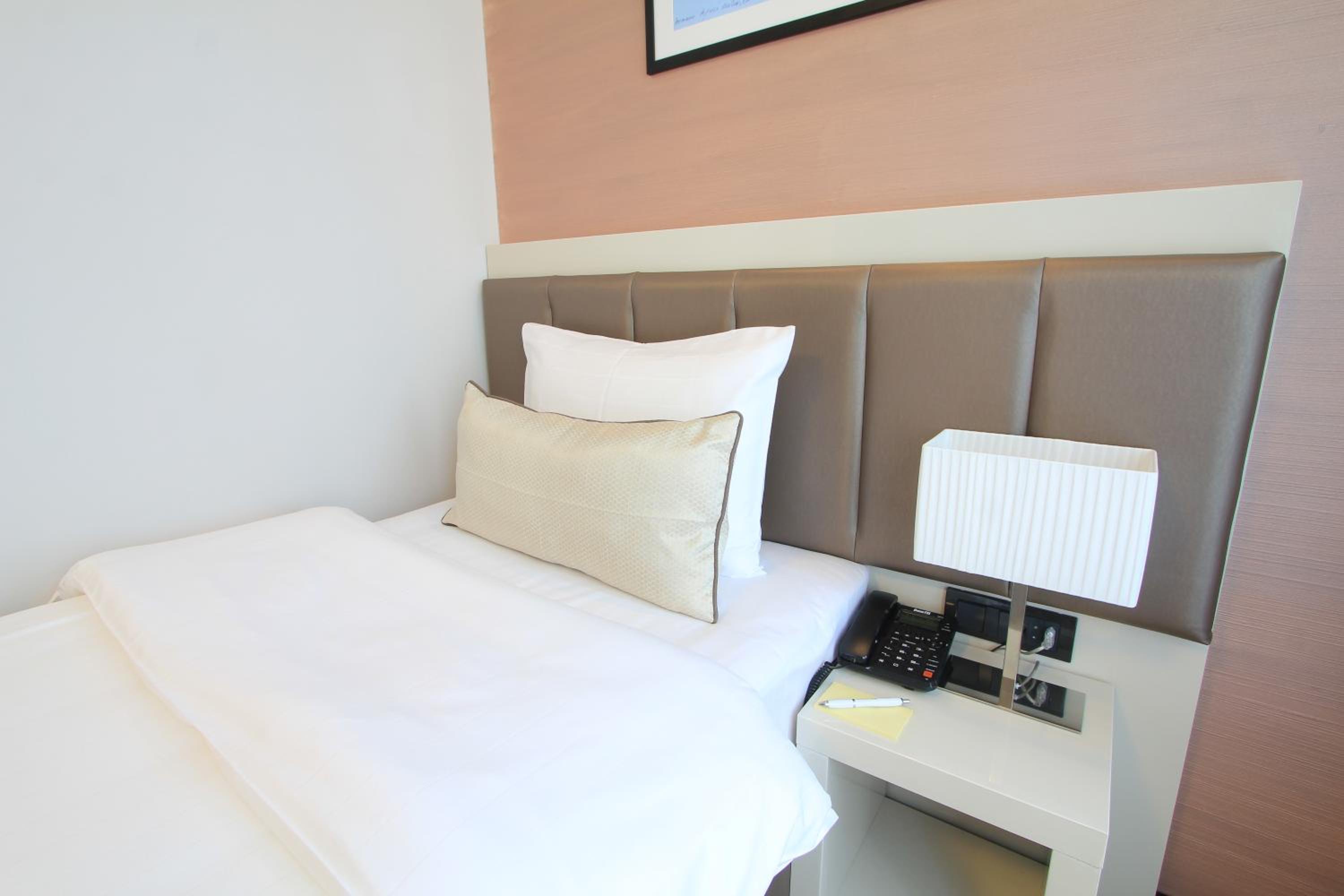 Single Room photo 3