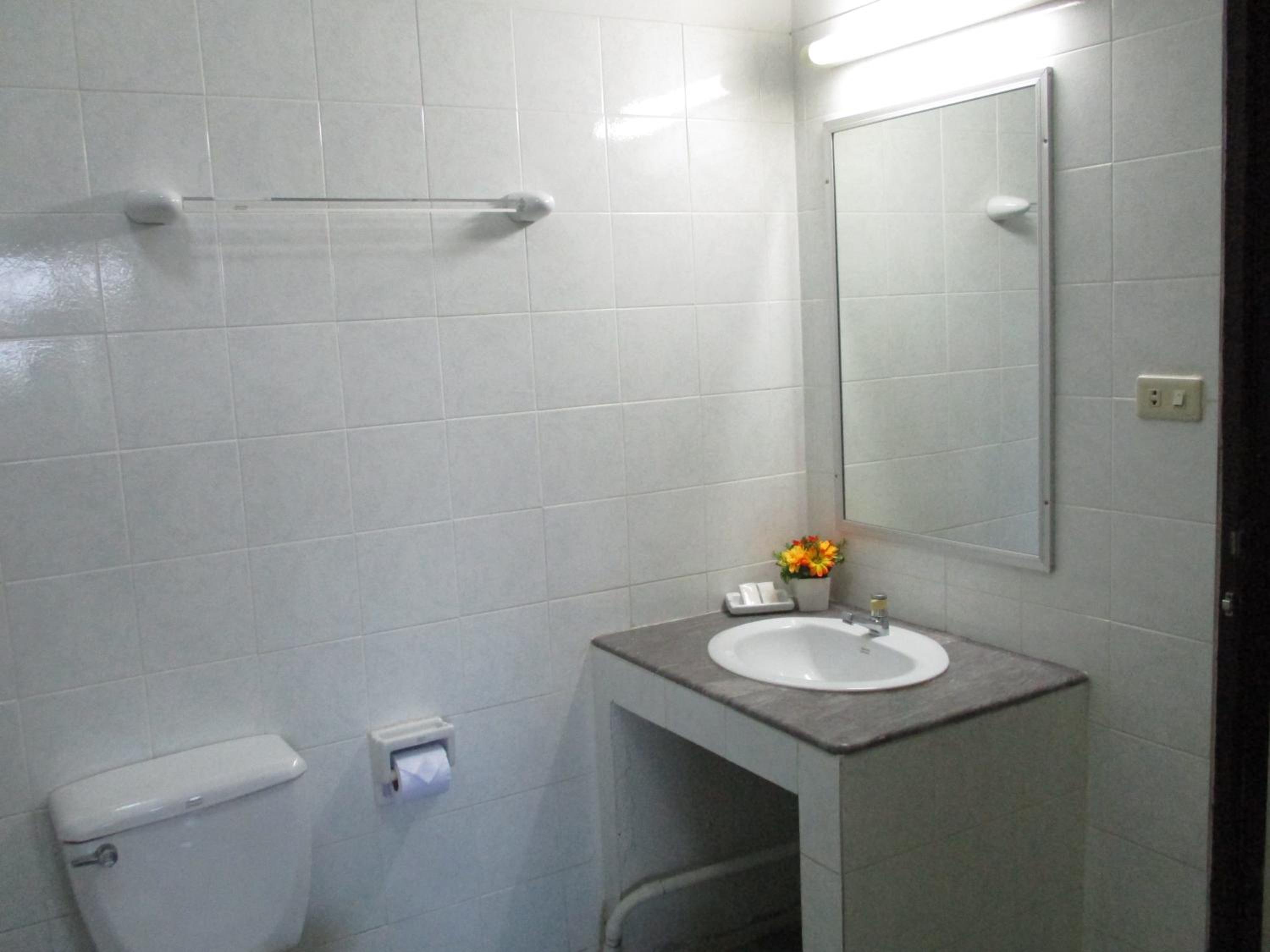 Two-Bedroom Apartment - Photo 42