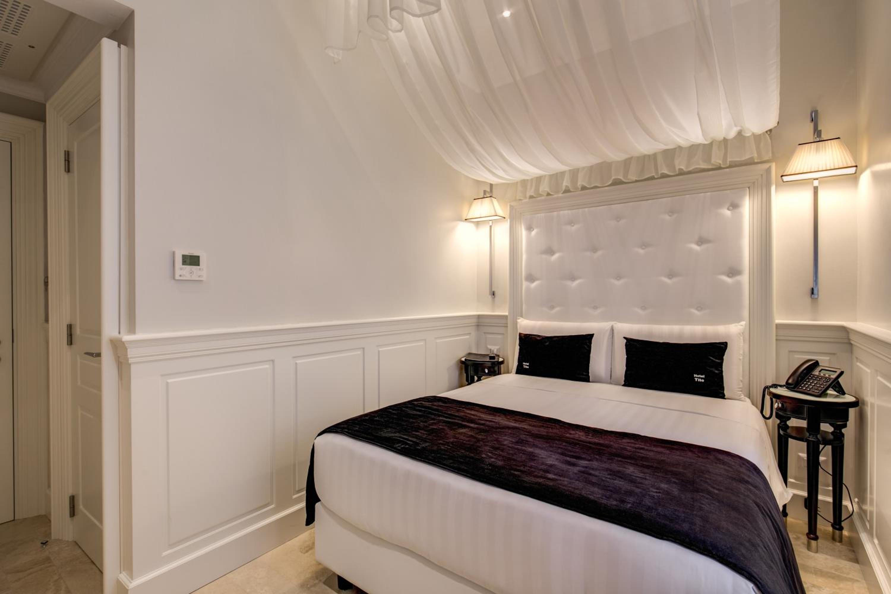 Economy Double Room photo 2