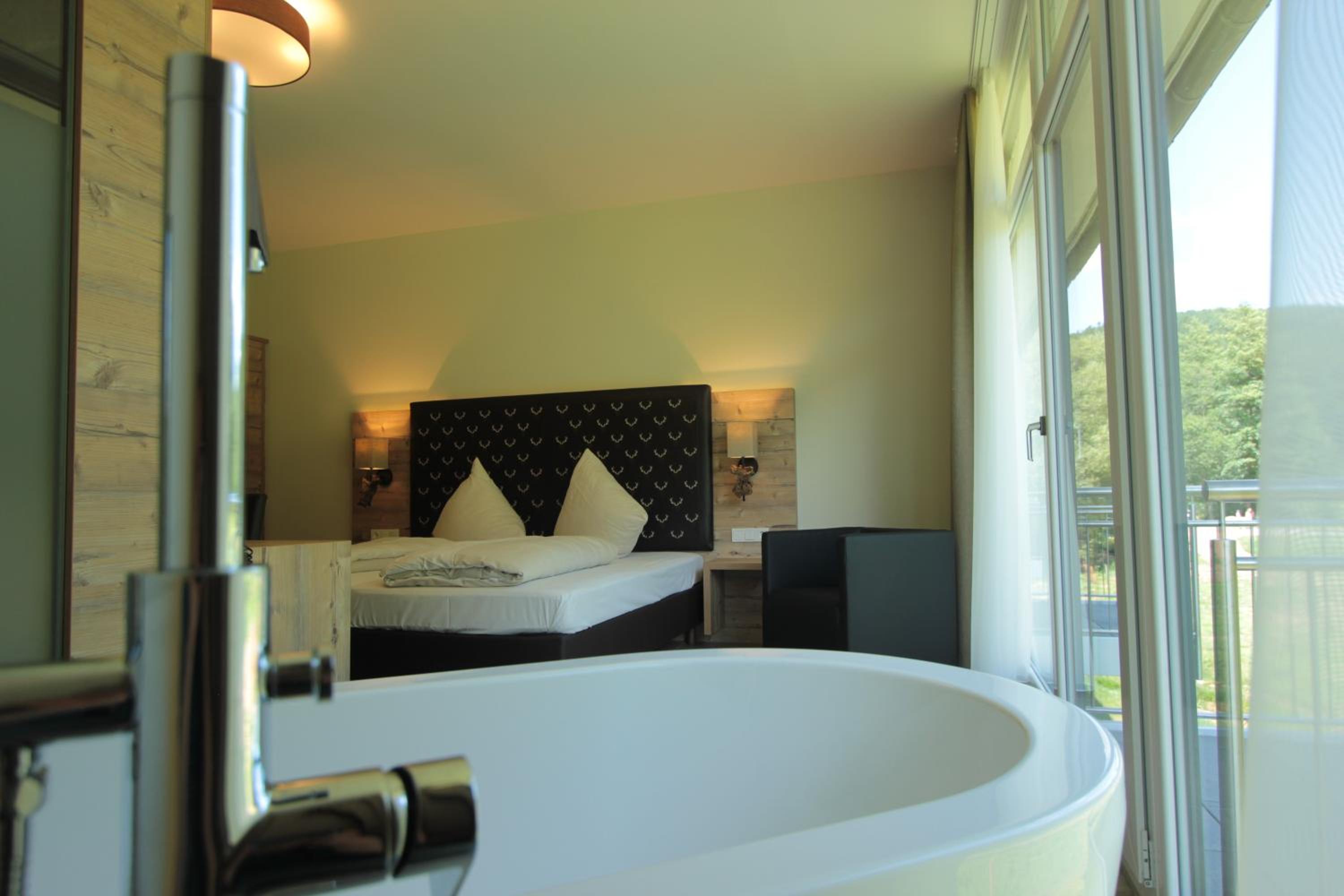 Deluxe Double Room with Bath photo 2