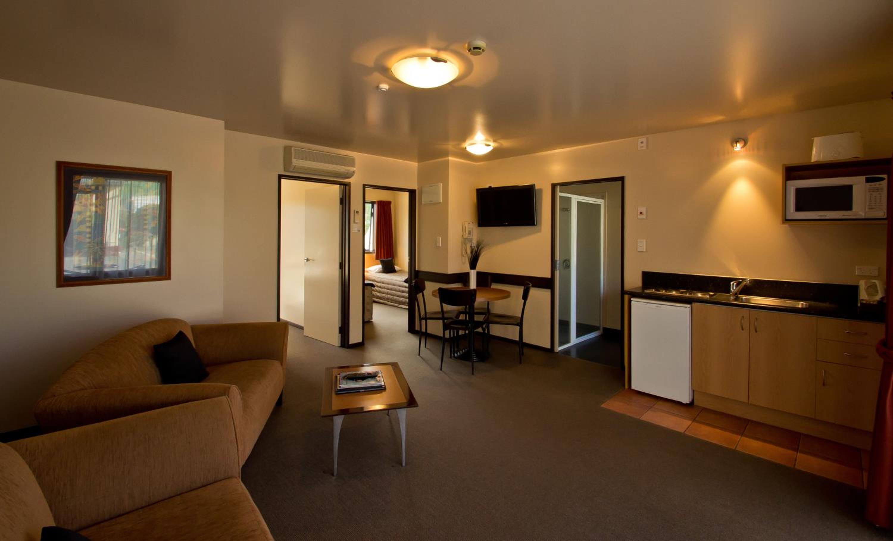 Two-Bedroom Apartment photo 2