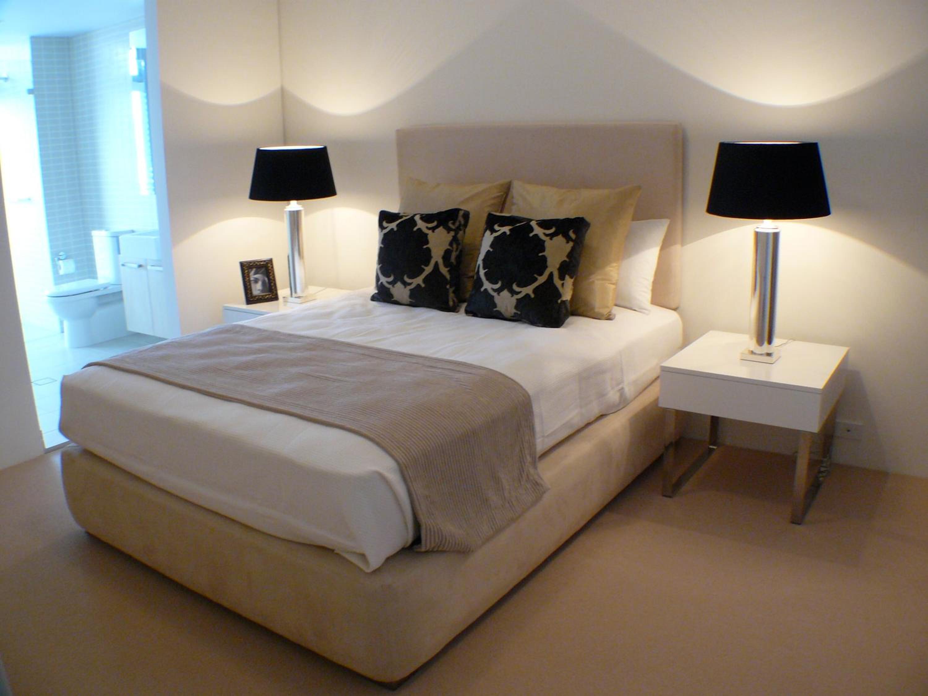 Two-Bedroom Apartment with City View