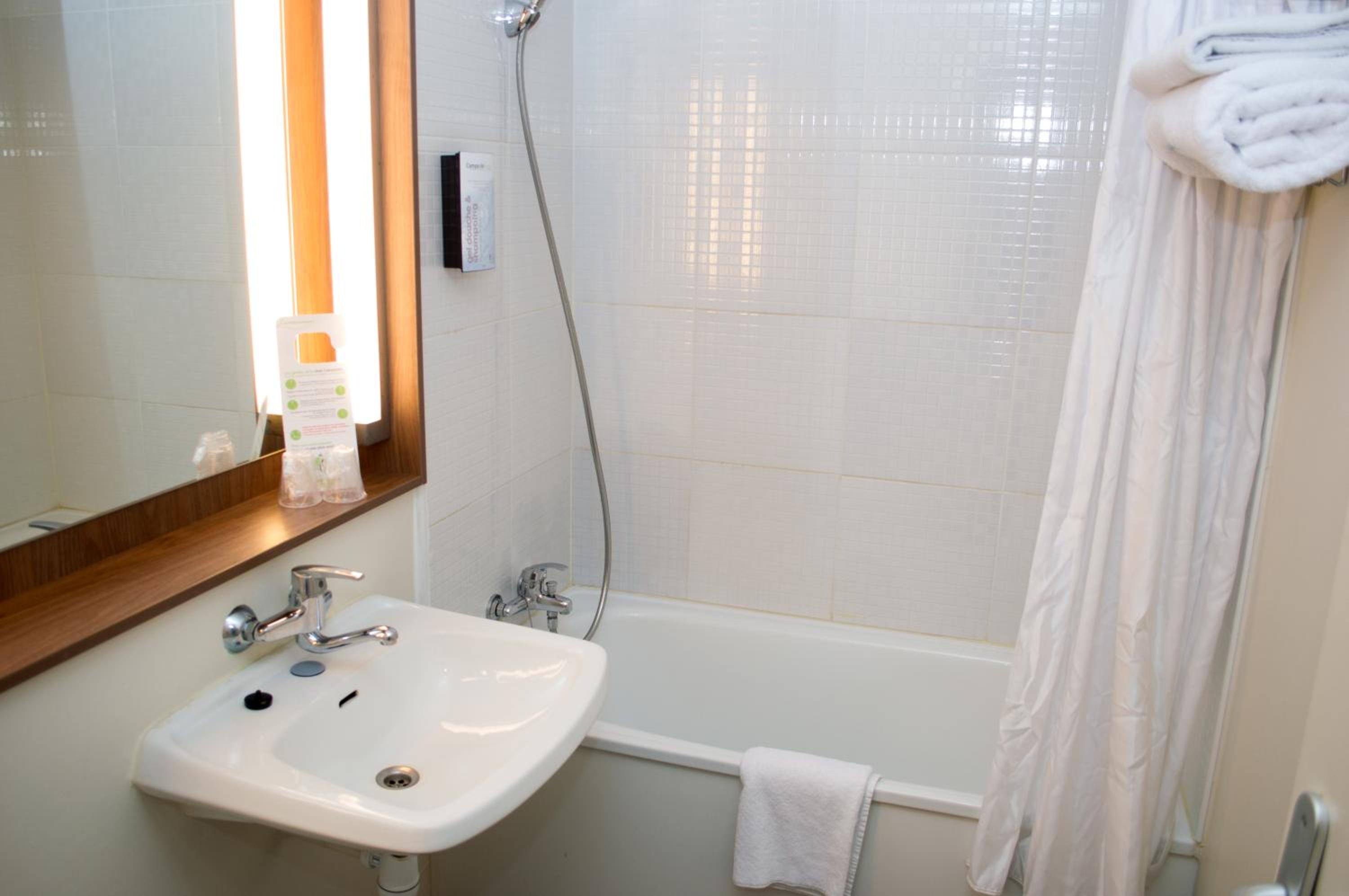 Double Room - Photo 4