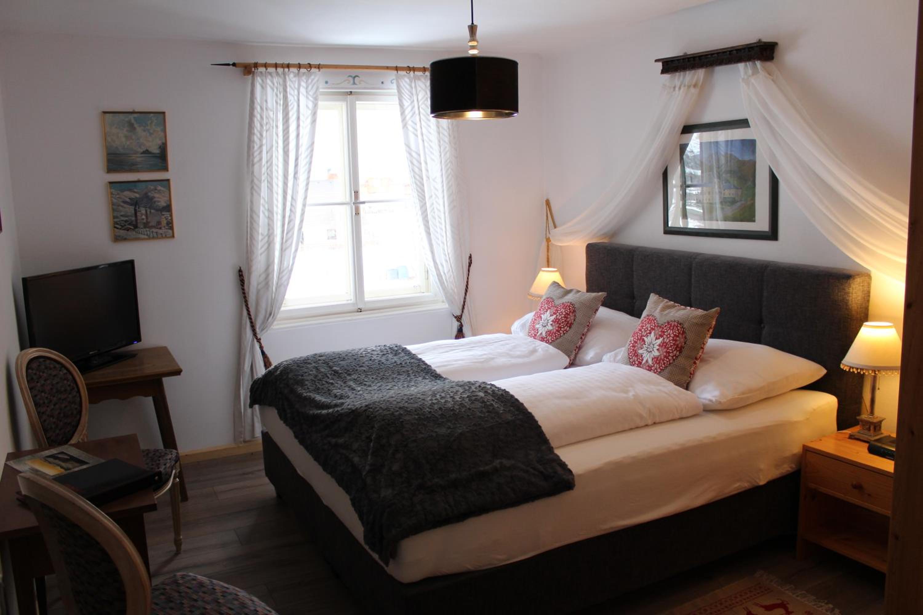 Double Room - Photo 15
