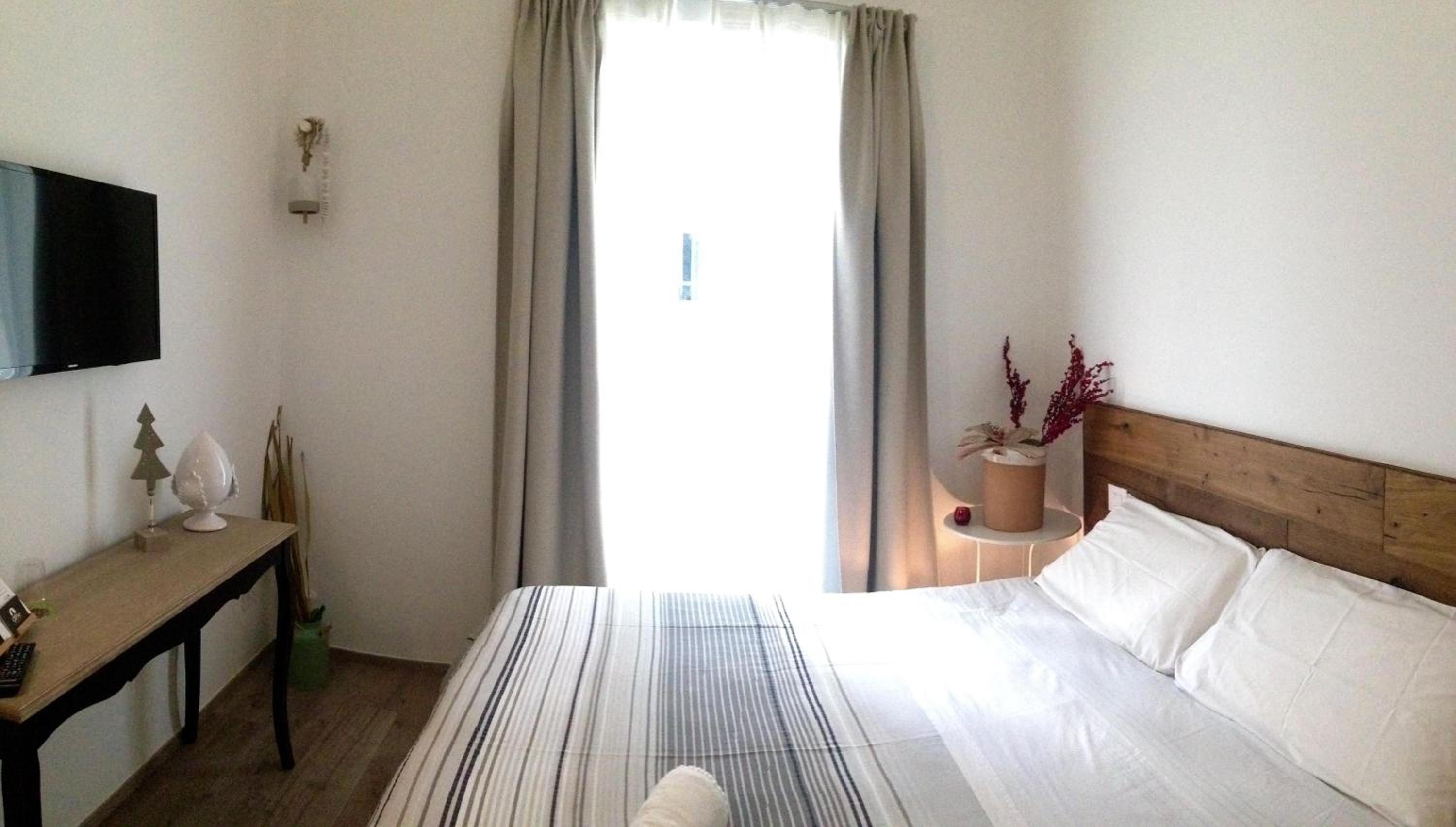 Double Room with Balcony photo 2